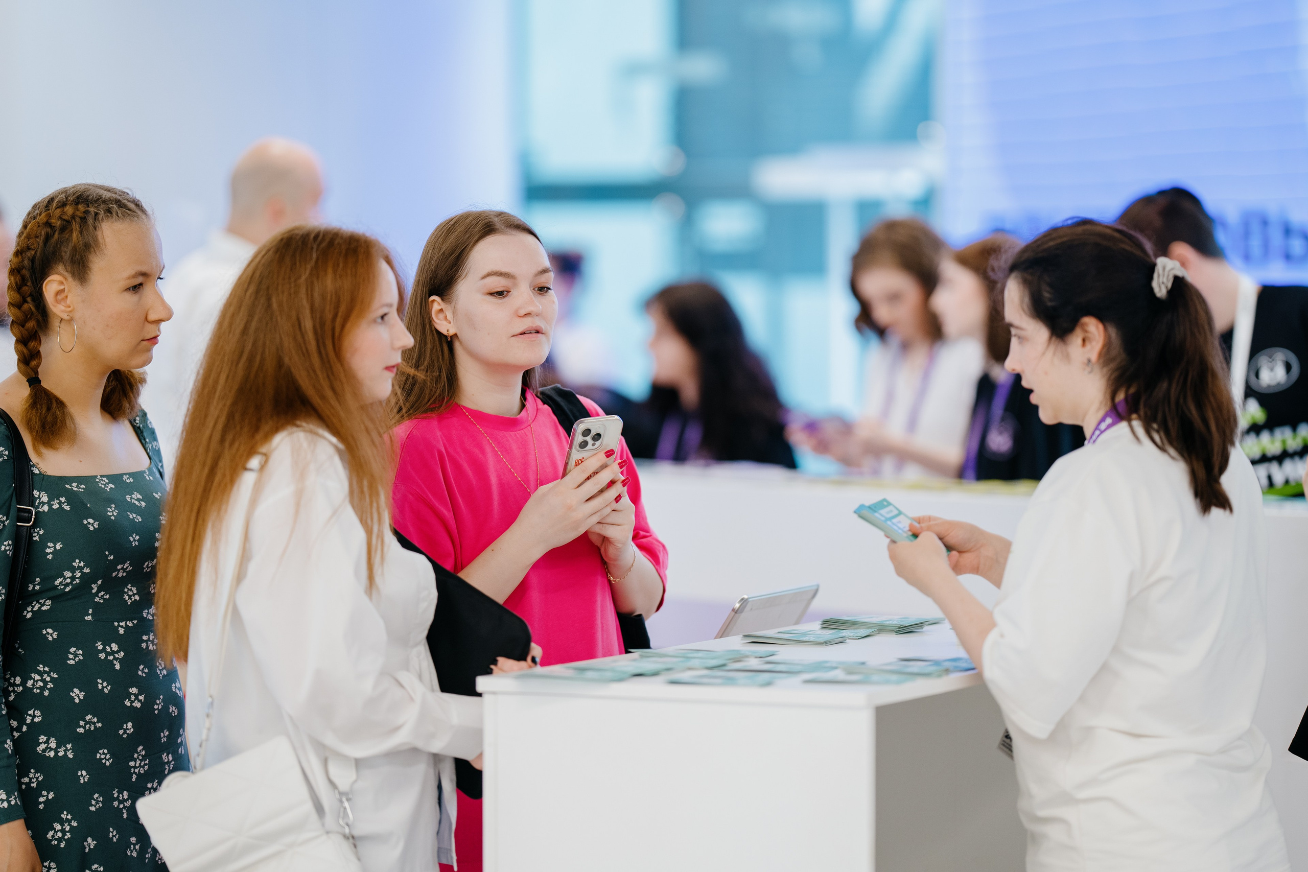 Aha! — 6 июня 2024. Фотобанк Матемаркетинг