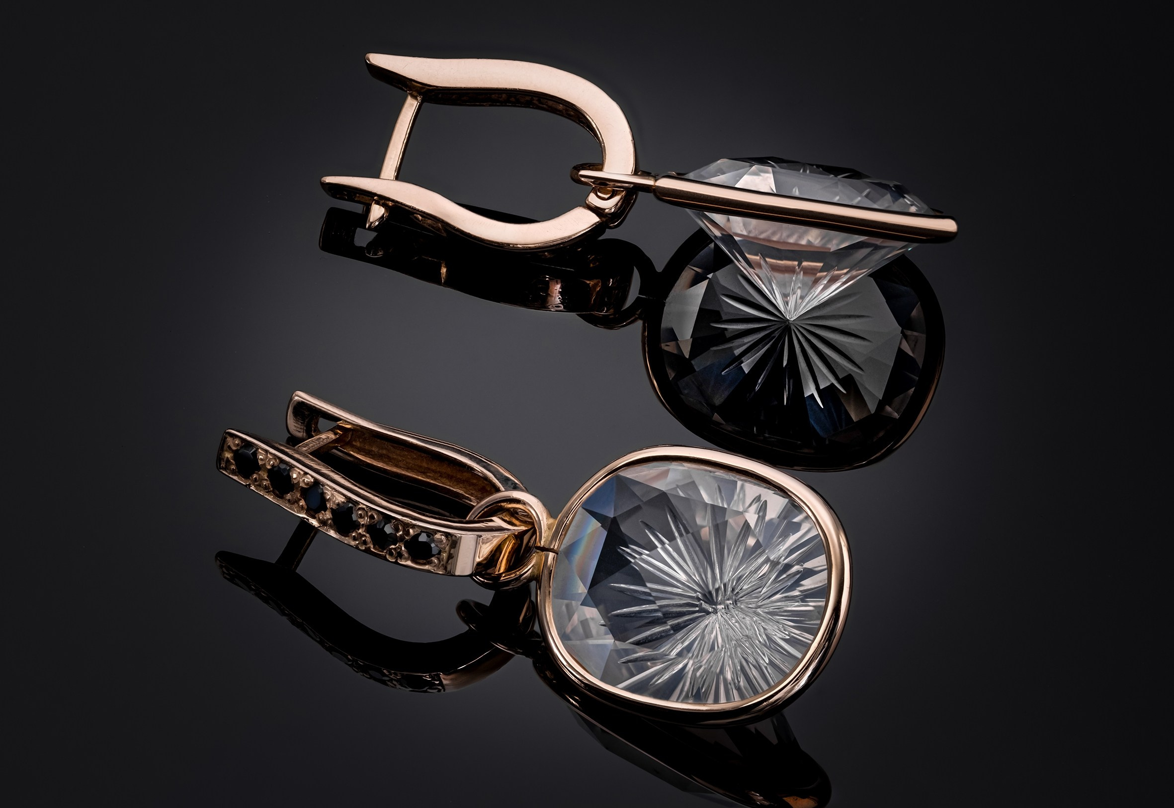 Рекламная эксклюзивная предметная фотосъёмка ювелирных изделий в Москве  тел +7 966-003-13-07. Высококачественная профессиональная рекламная фотосъёмка ювелирных украшений, драгоценных камней в Москве. Обучение, консультация