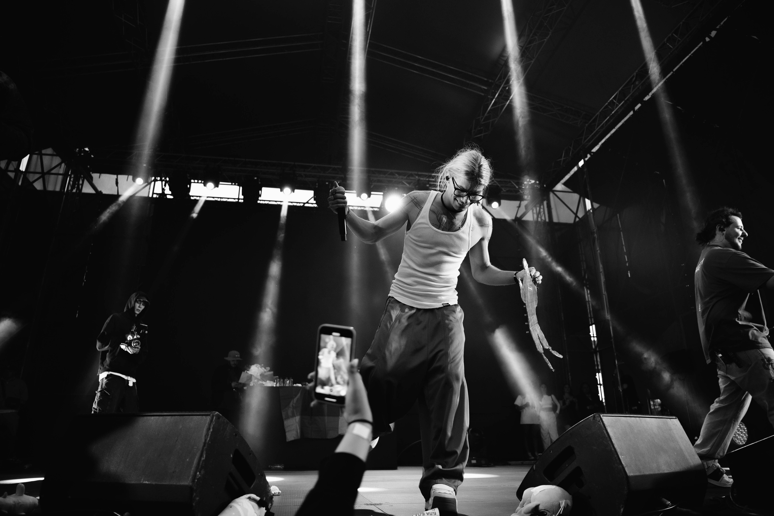 Концерт NKEEI, ARTEM SHILOVETS, UNIQE. Фотограф Нетбай Ксения в Москве Калуге