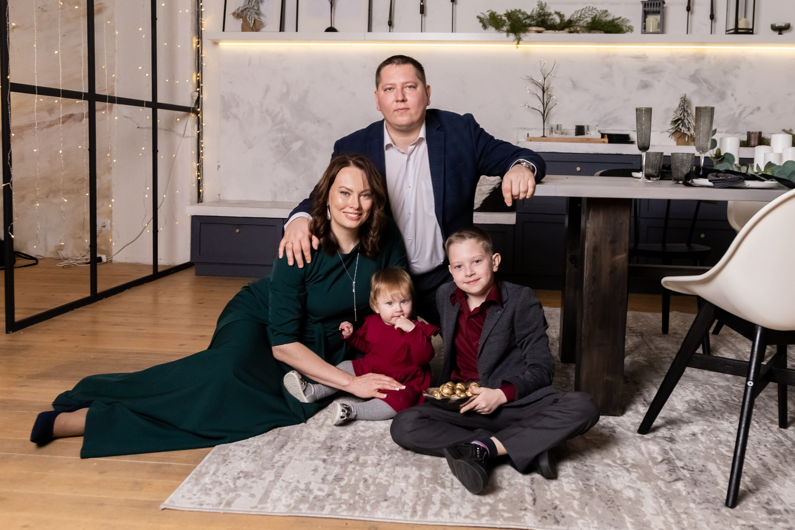 Семейная фотосессия на природе летом. Семейный и детский фотограф в Красноярске Ольга Гаврикова