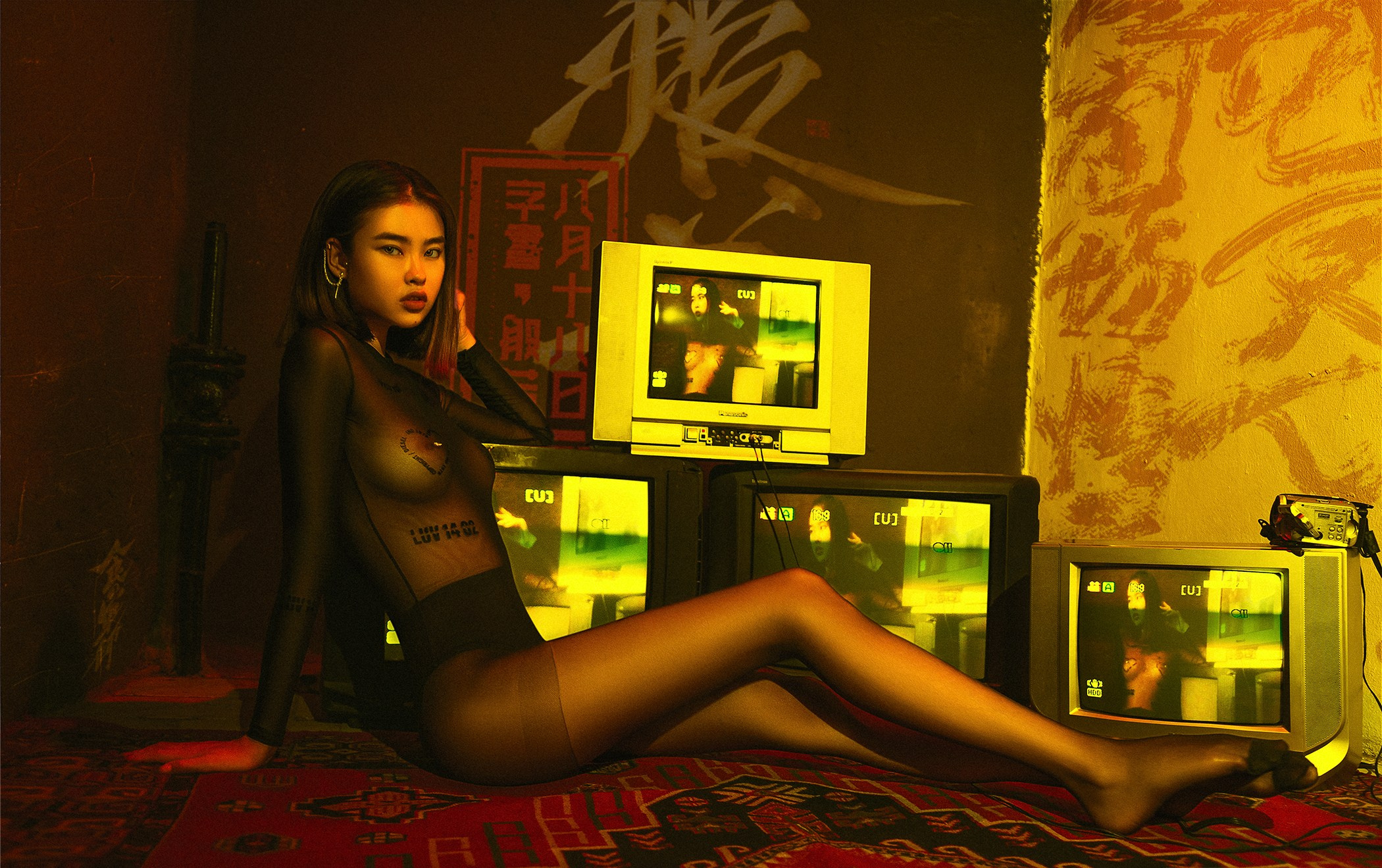 NEW CHANNEL ON TV. Фотограф Алматы | Весь мир — Никита Колодин