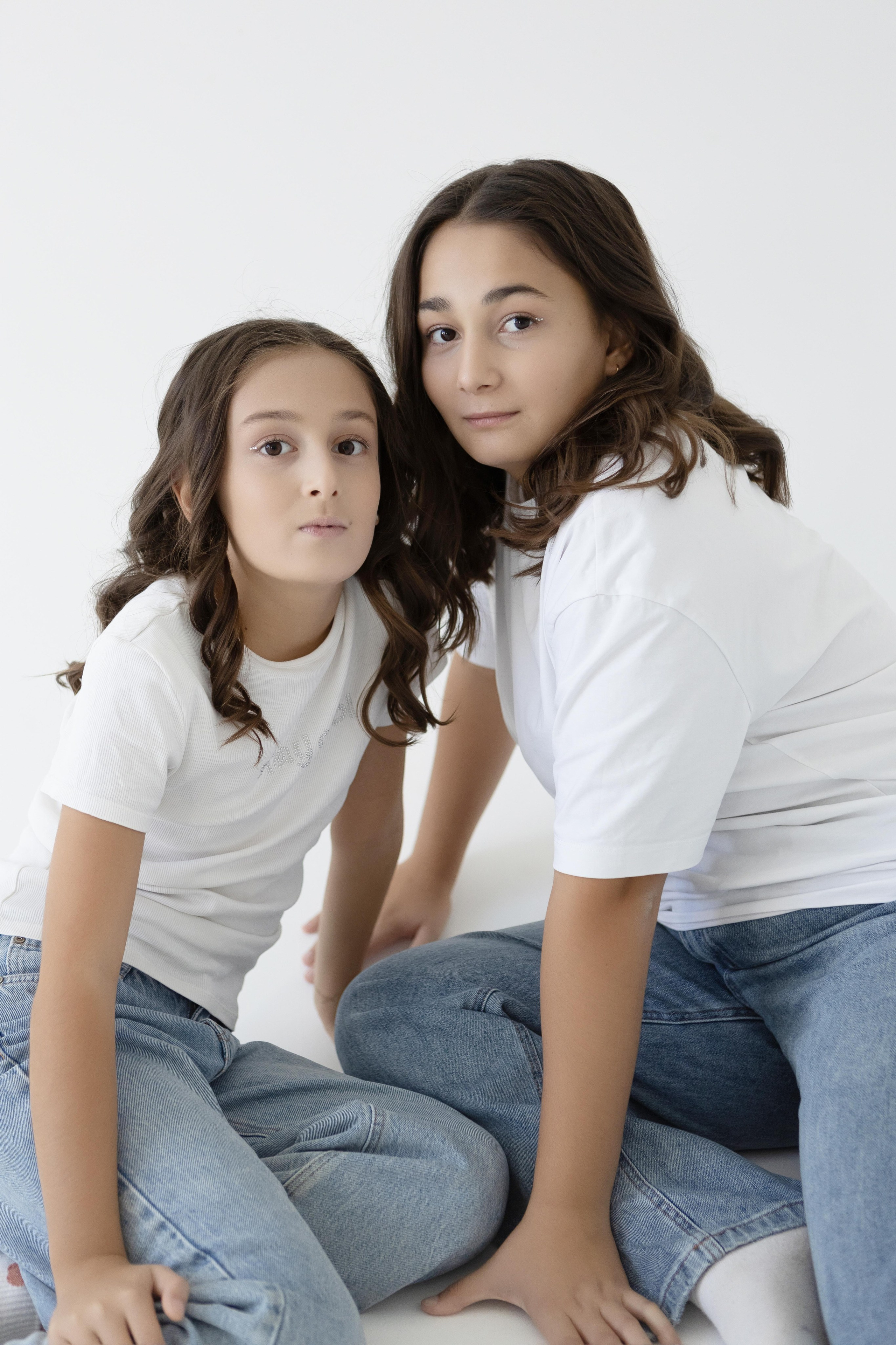 Сестры в студии. Семен Соколов