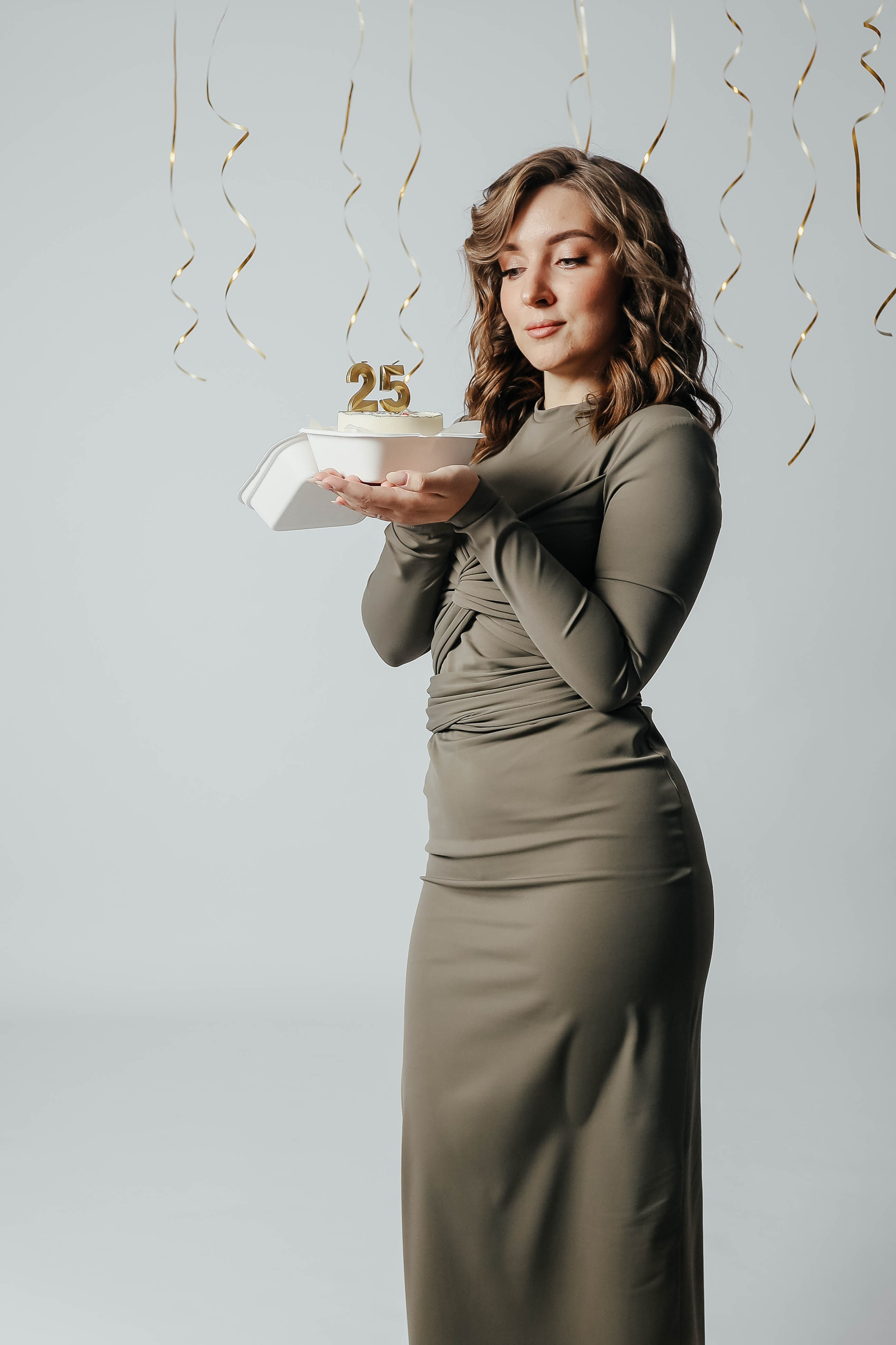 Белый фон цветная. Фотостудия без фотографа в Мозыре «Селфи»