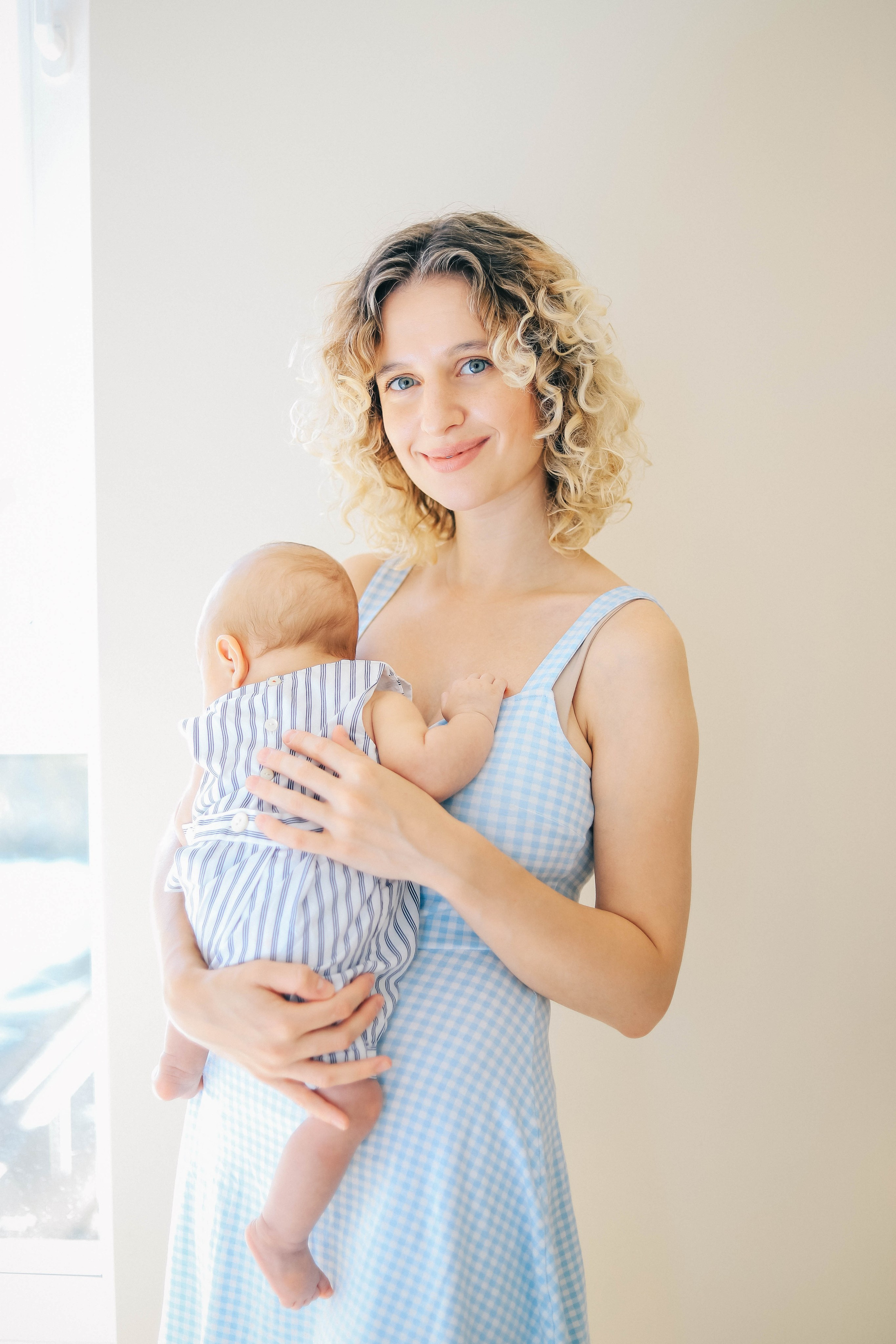 Луиза домашняя фотосессия. Женский/Детский фотограф в Симферополе Вероника Слепогина