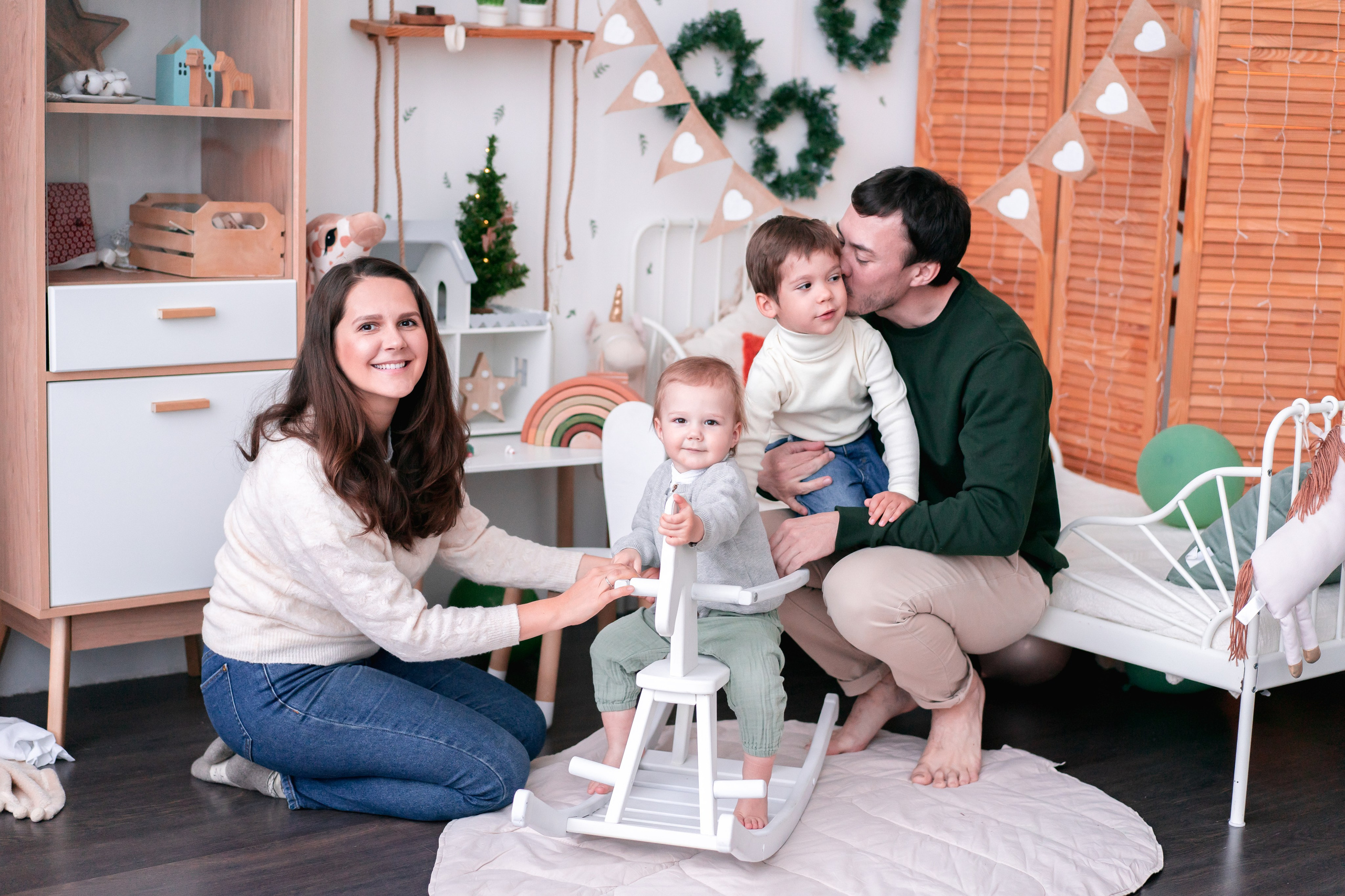 С Днём Рождения ребенка, портрет. Детская, семейная фотостудия в Санкт-Петербурге