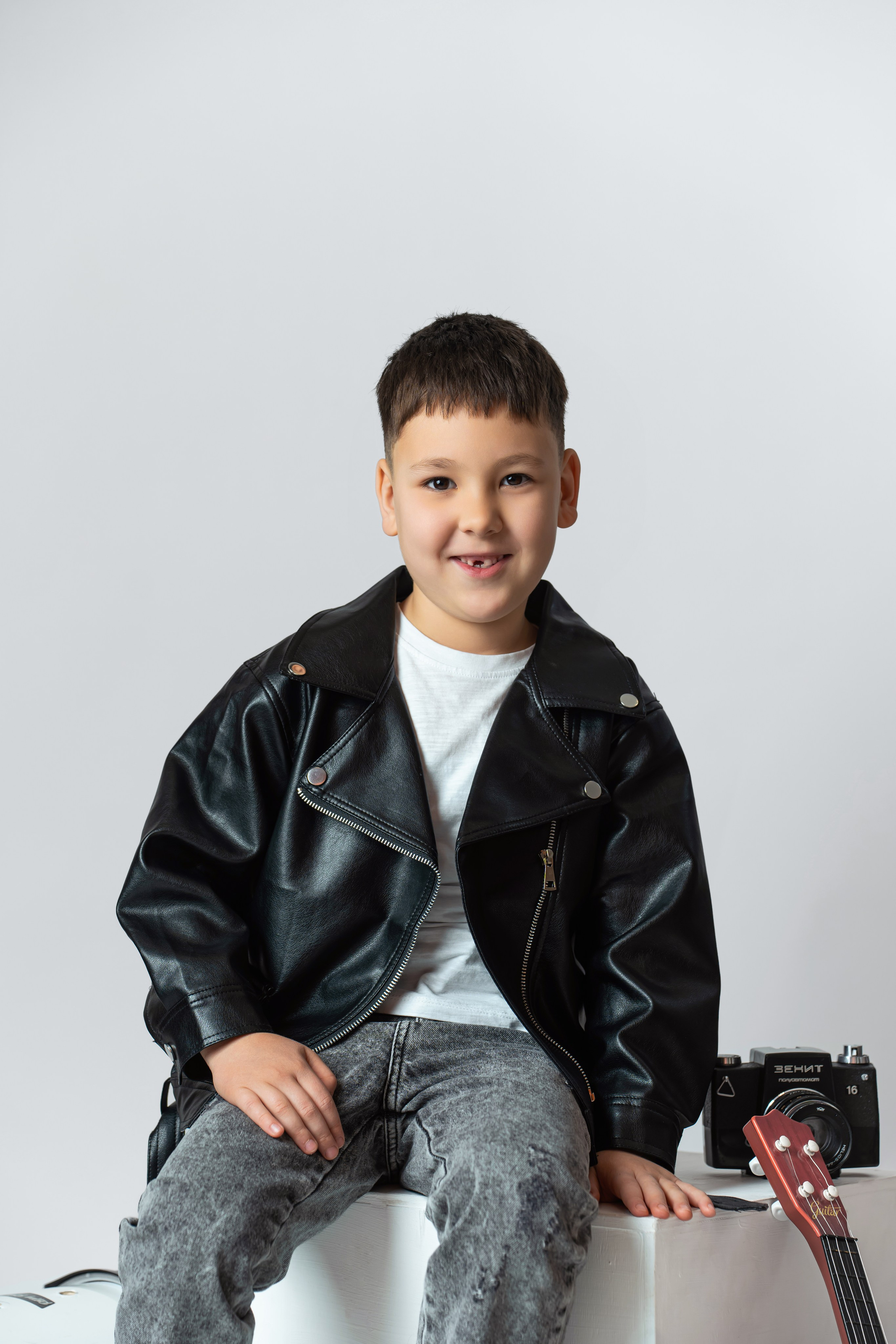 Выпускные альбомы. Akhmadeevmedia.ru