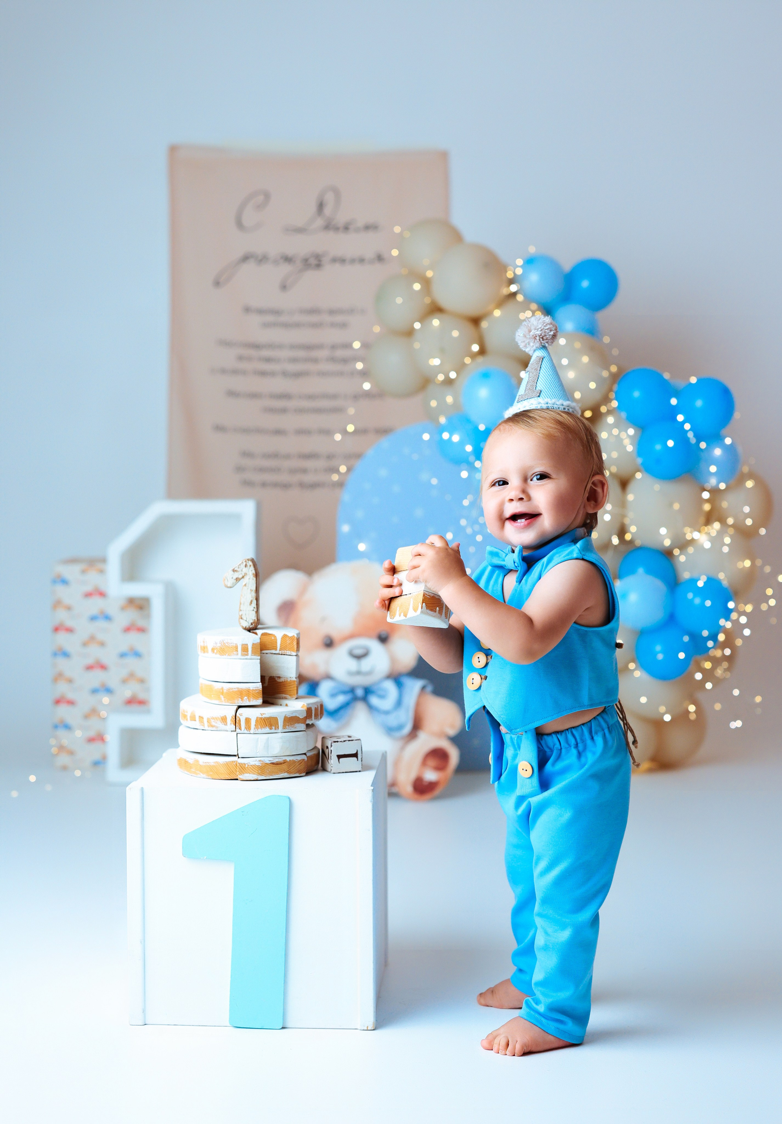 Студия MOMS. Добро пожаловать в мир моего творчества! Меня зовут Аня! Я детский и семейный фотораф!