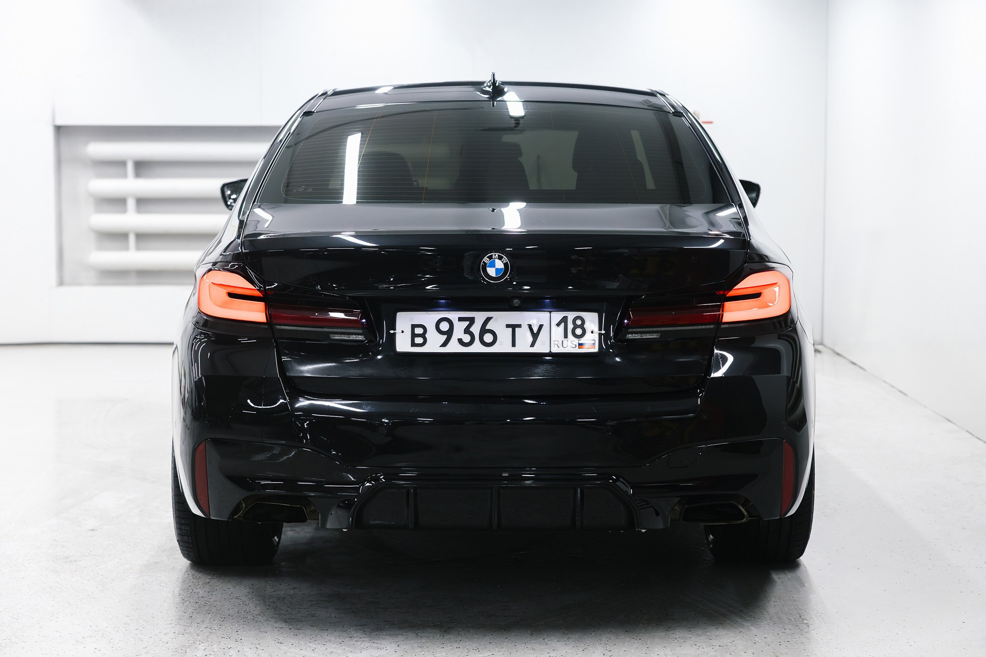 BMW 5 серия 2.0 AT, 2021, 136 265 км BMW 5 серия 2.0 AT, 2021, 136 265 км 3 800 000 ₽ X-TRADE. Автосалон «Х-Авто»