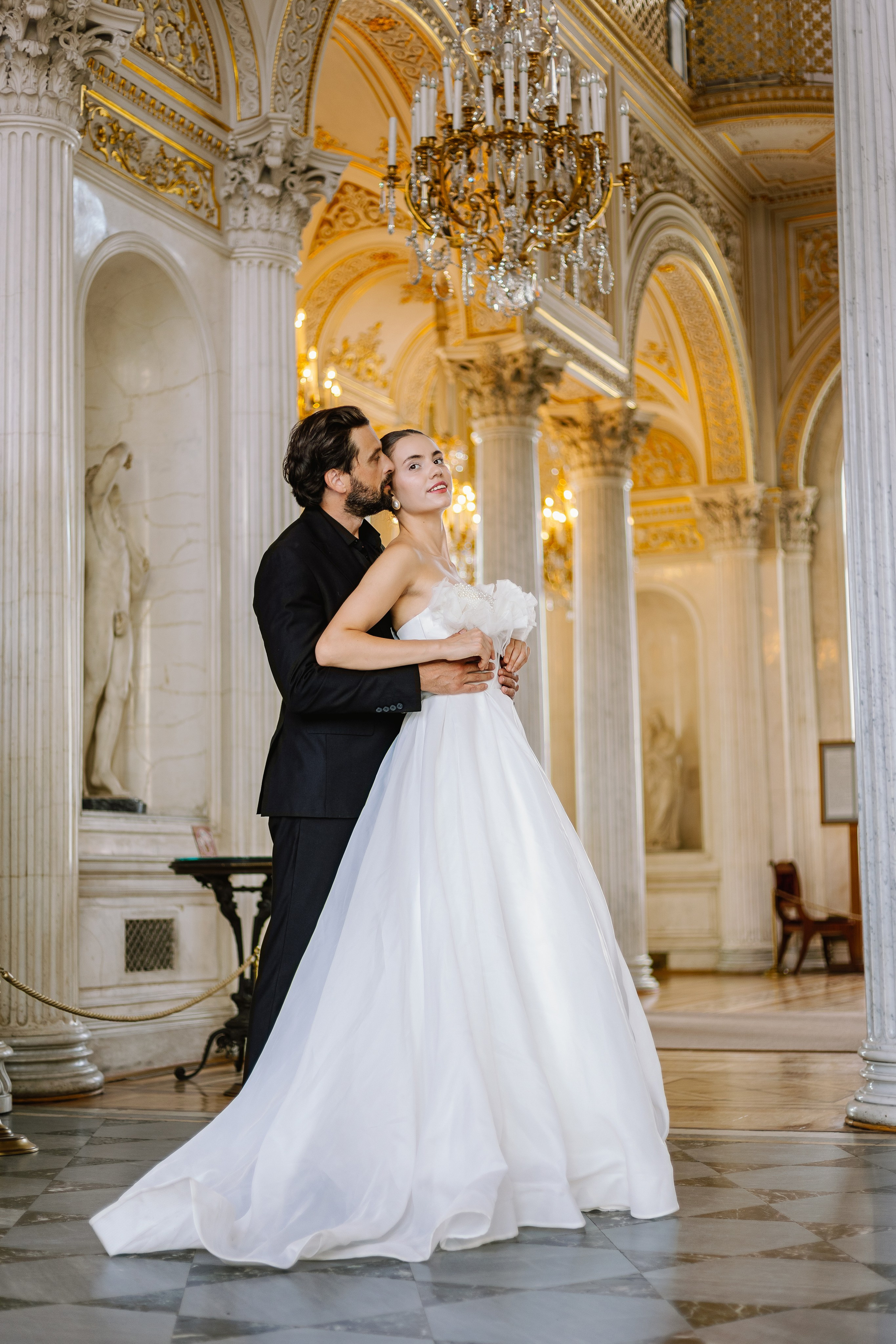 Анонс. Свадебная фотосессия в Эрмитаже. Фотограф и видеограф Москва. Свадебный фотограф, видеограф. Выпускные альбомы. Оживающие альбомы