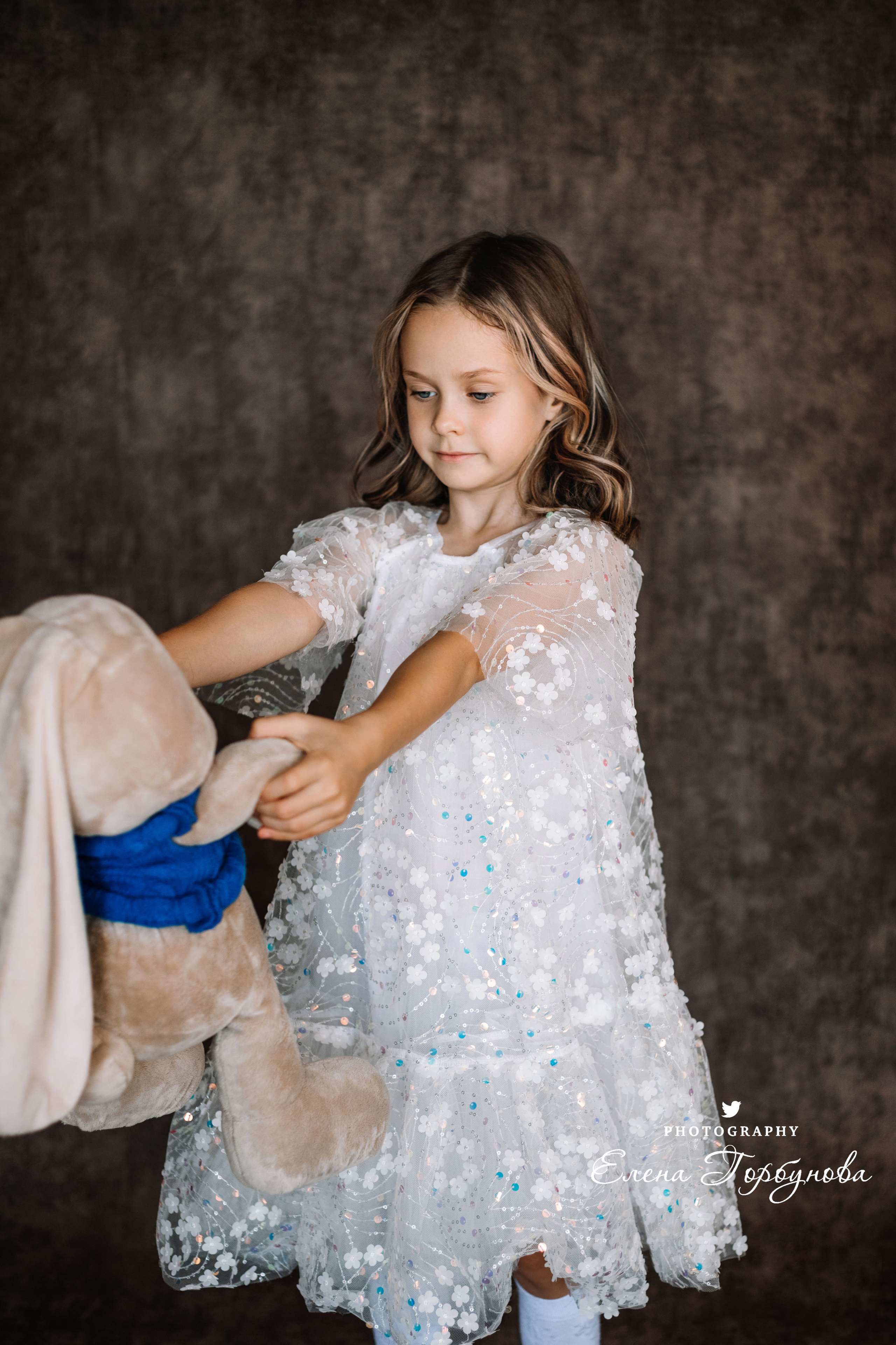 Ева. Моя студия. Август 2023. Фотограф Пермь. Свадьбы. Семья и дети, школа, д. сад. Фотокниги