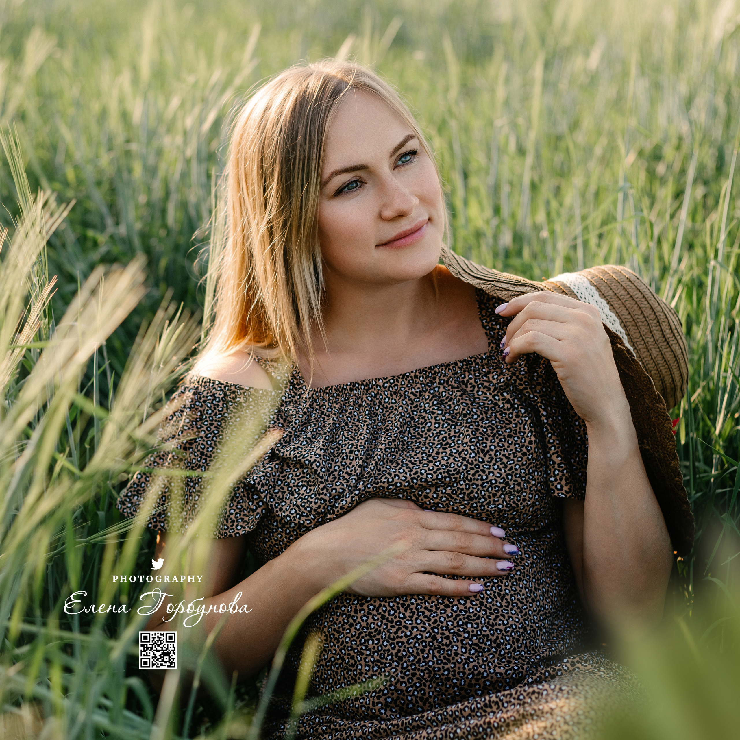 Поле. Юлия. Август 2023 г. Фотограф Пермь. Свадьбы. Семья и дети, школа, д. сад. Фотокниги