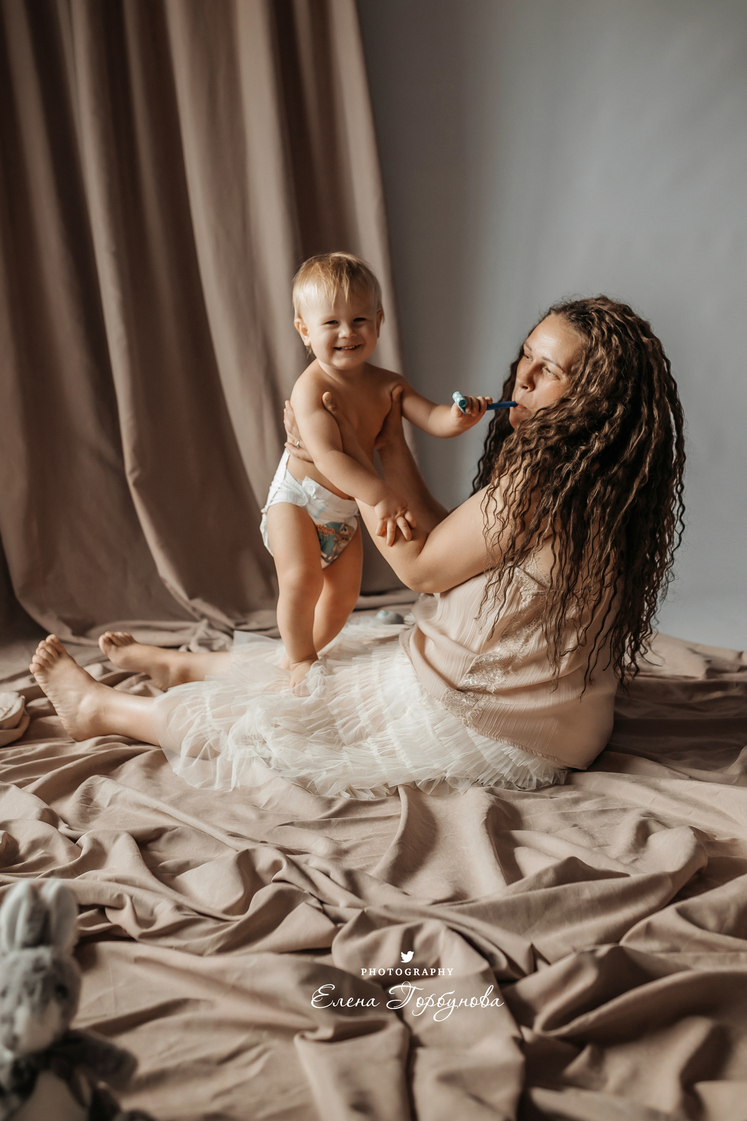 Материнство. Ольга и Макар в моей студии. Сентябрь 2023. Фотограф Пермь. Свадьбы. Семья и дети, школа, д. сад. Фотокниги