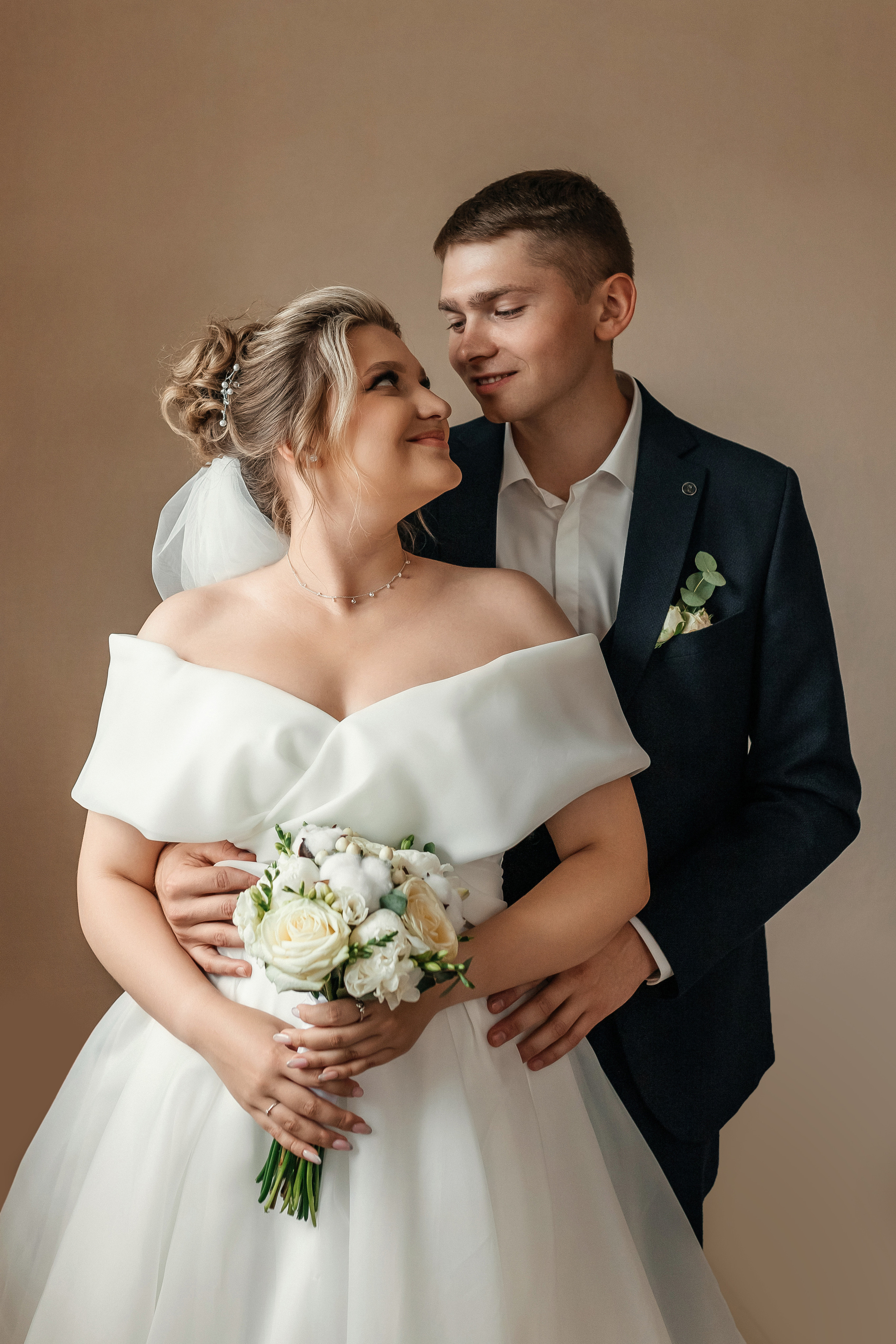 жених и невеста портретное фото