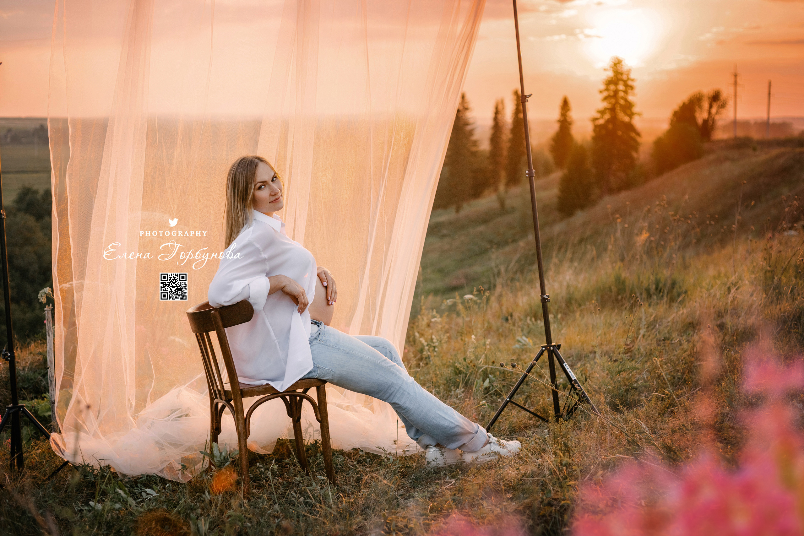 Поле. Юлия. Август 2023 г. Фотограф Пермь. Свадьбы. Семья и дети, школа, д. сад. Фотокниги