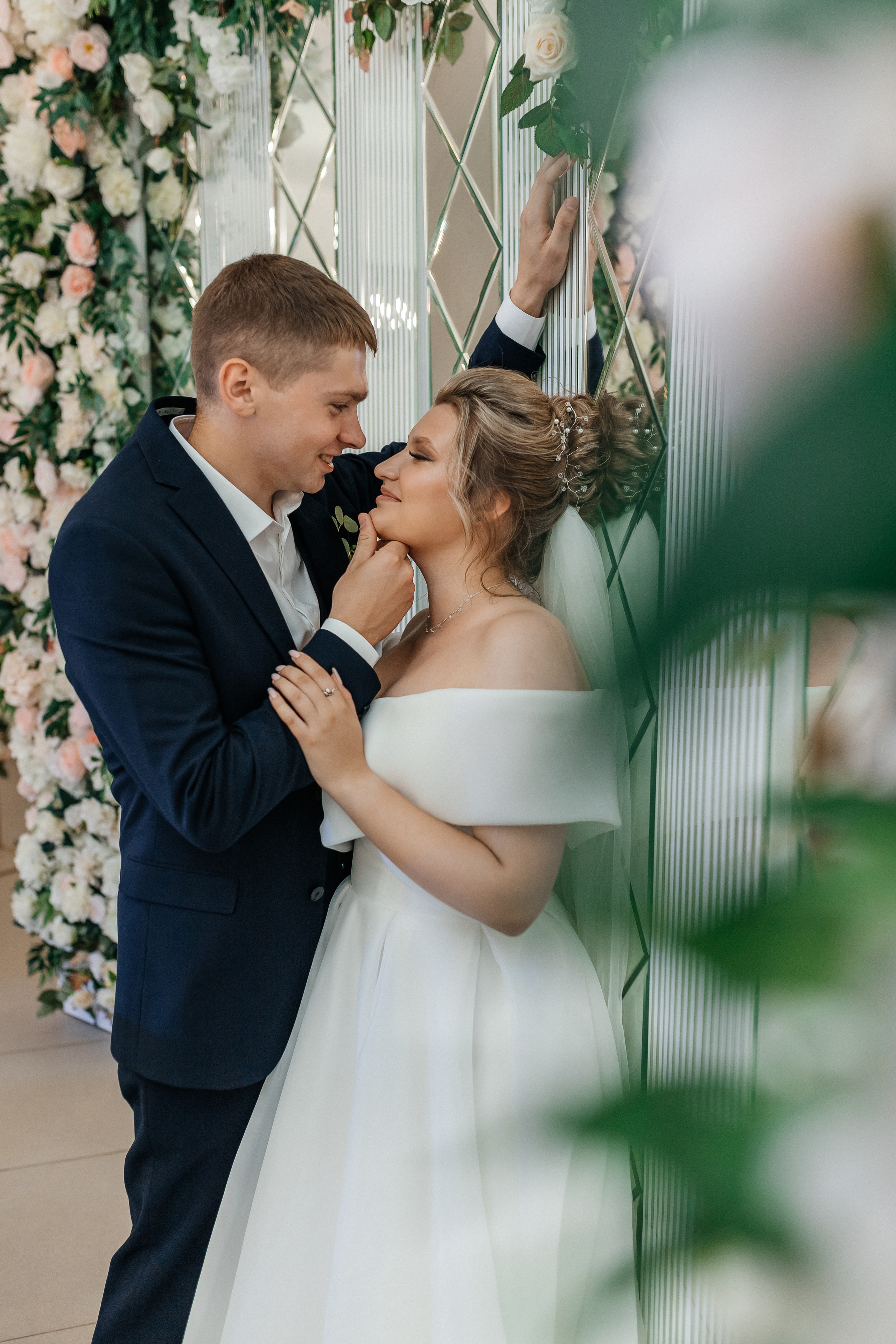 Свадьба Александра и Яны. Регистрация + банкет. Июль 2023. Фотограф Пермь. Свадьбы. Семья и дети, школа, д. сад. Фотокниги