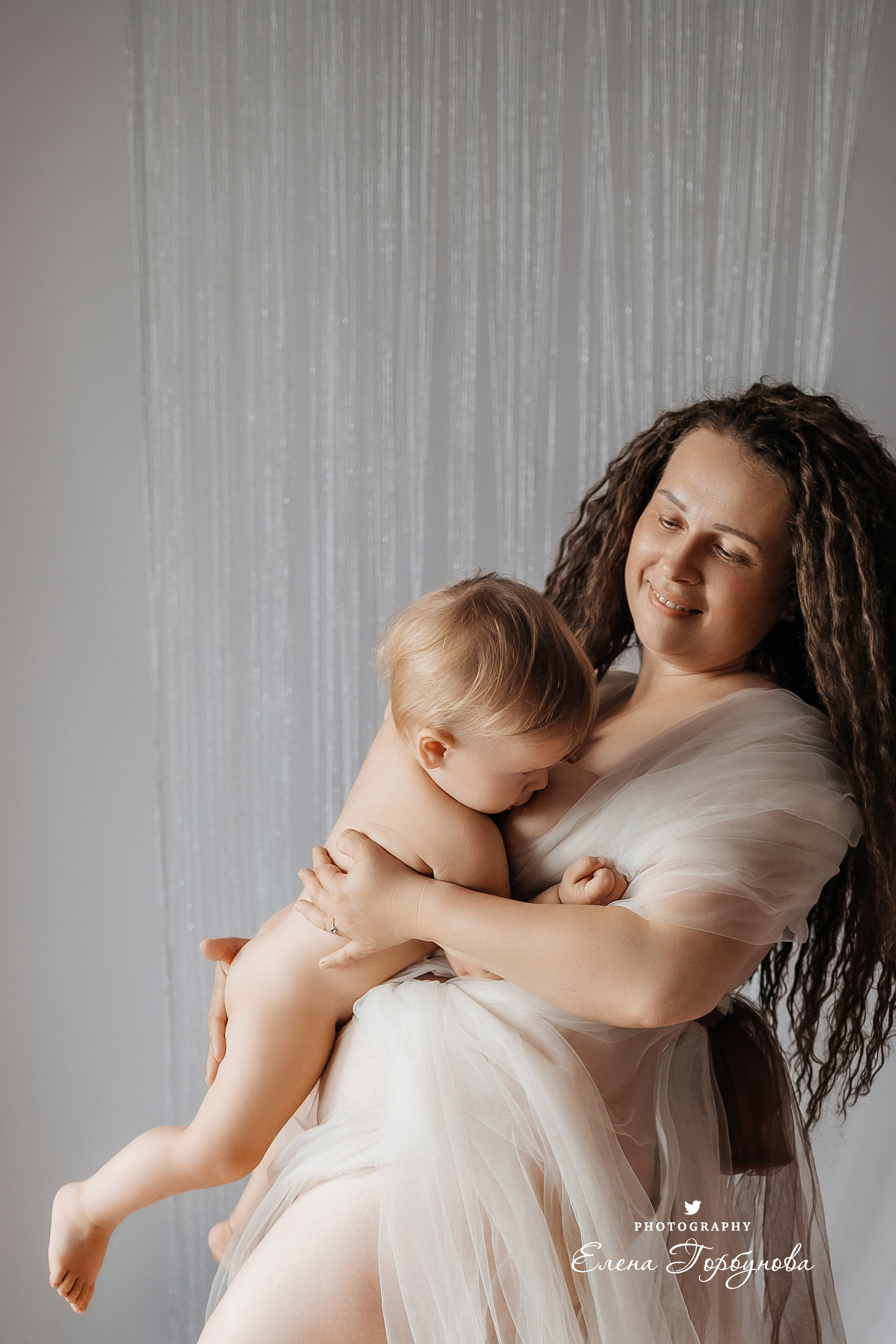 Материнство. Ольга и Макар в моей студии. Сентябрь 2023. Фотограф Пермь. Свадьбы. Семья и дети, школа, д. сад. Фотокниги