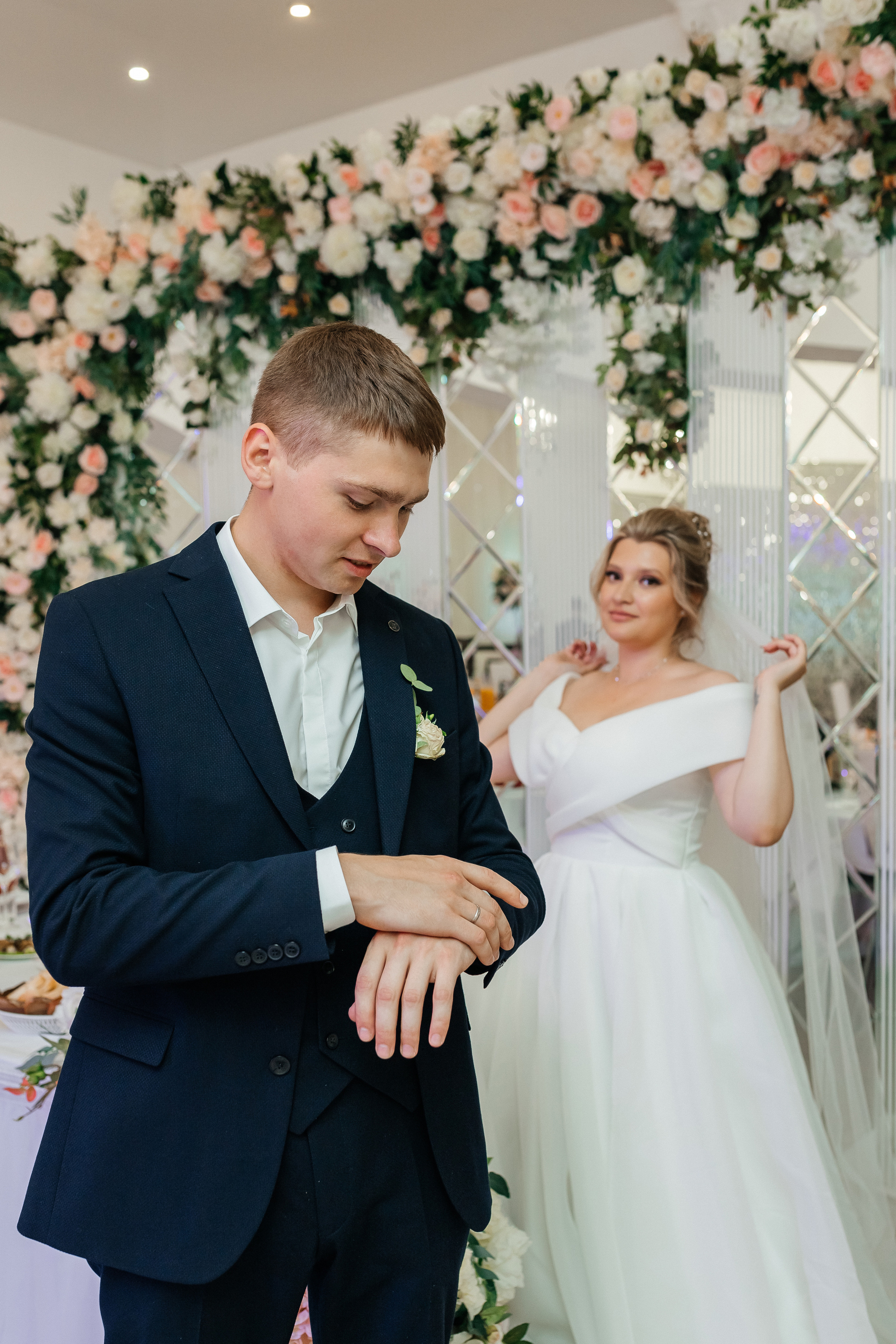 Свадьба Александра и Яны. Регистрация + банкет. Июль 2023. Фотограф Пермь. Свадьбы. Семья и дети, школа, д. сад. Фотокниги