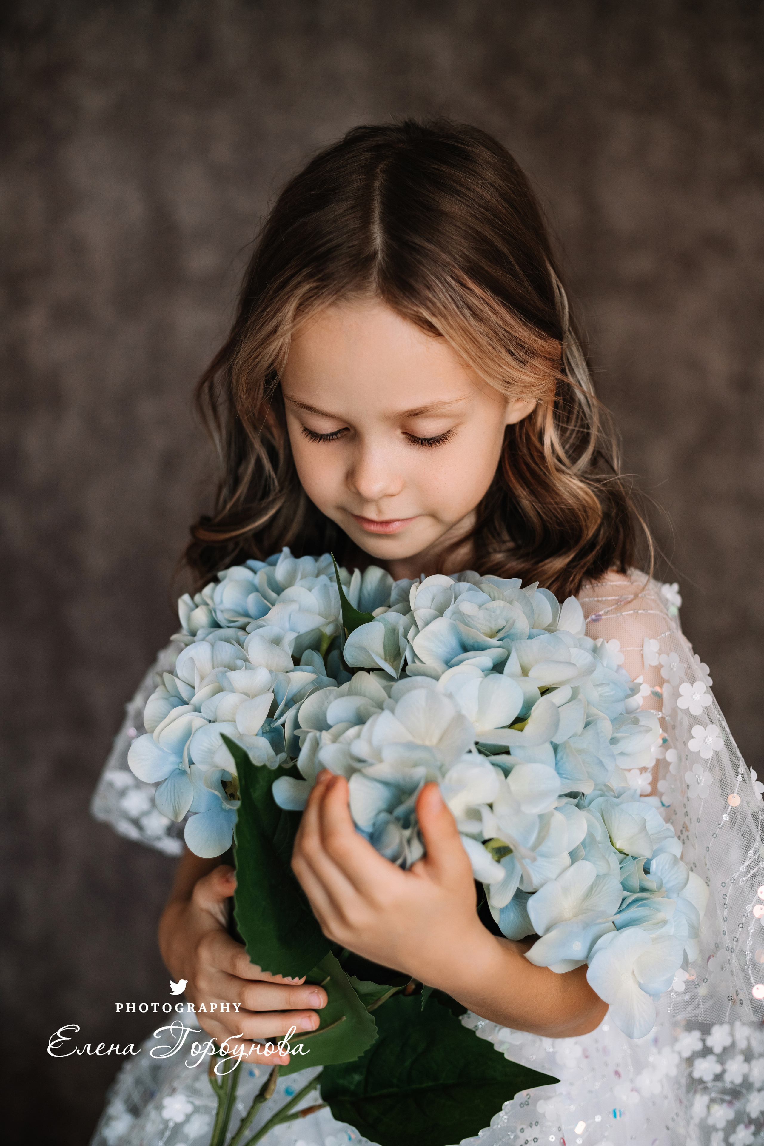 Ева. Моя студия. Август 2023. Фотограф Пермь. Свадьбы. Семья и дети, школа, д. сад. Фотокниги