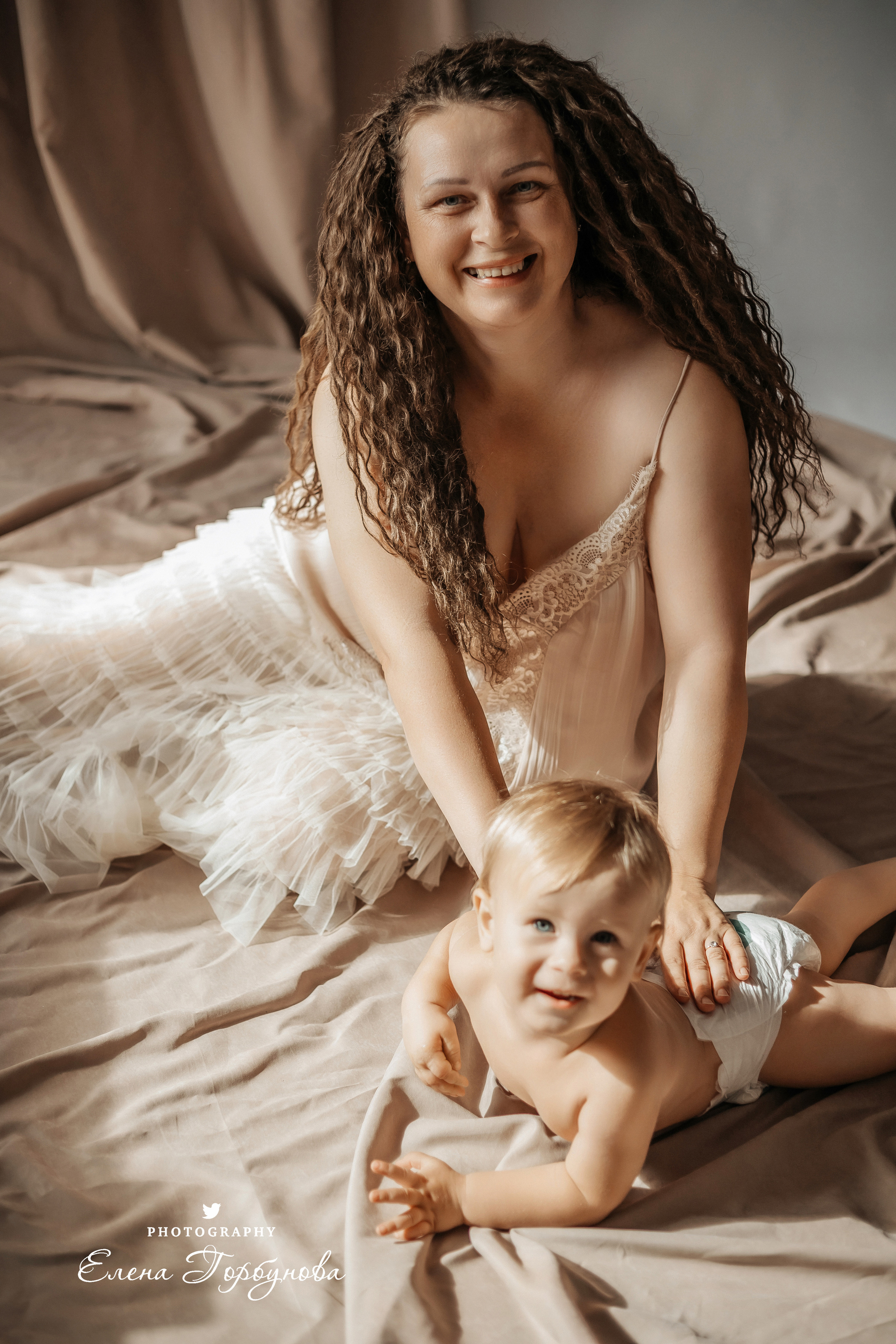 Материнство. Ольга и Макар в моей студии. Сентябрь 2023. Фотограф Пермь. Свадьбы. Семья и дети, школа, д. сад. Фотокниги