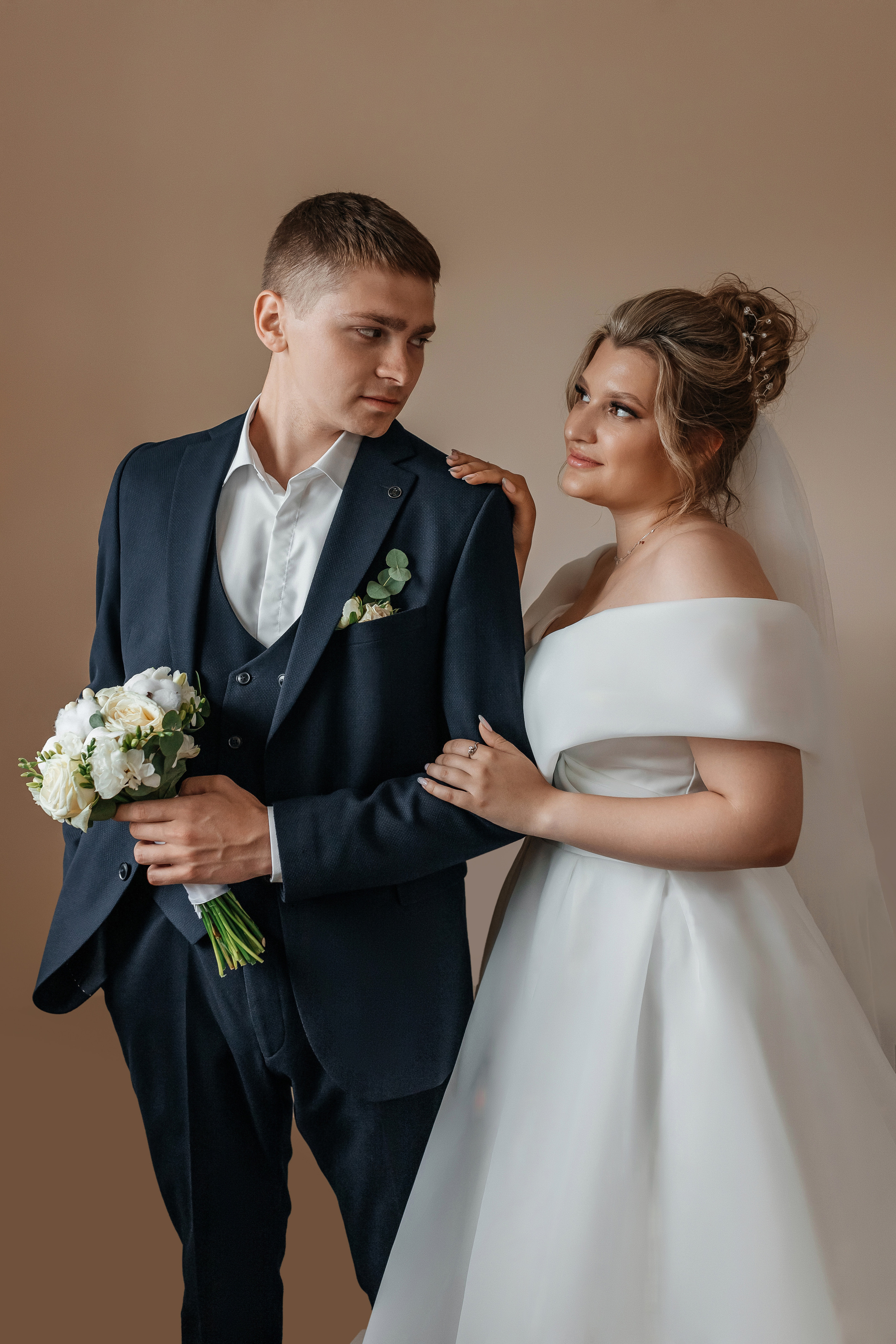 жених и невеста портретное фото