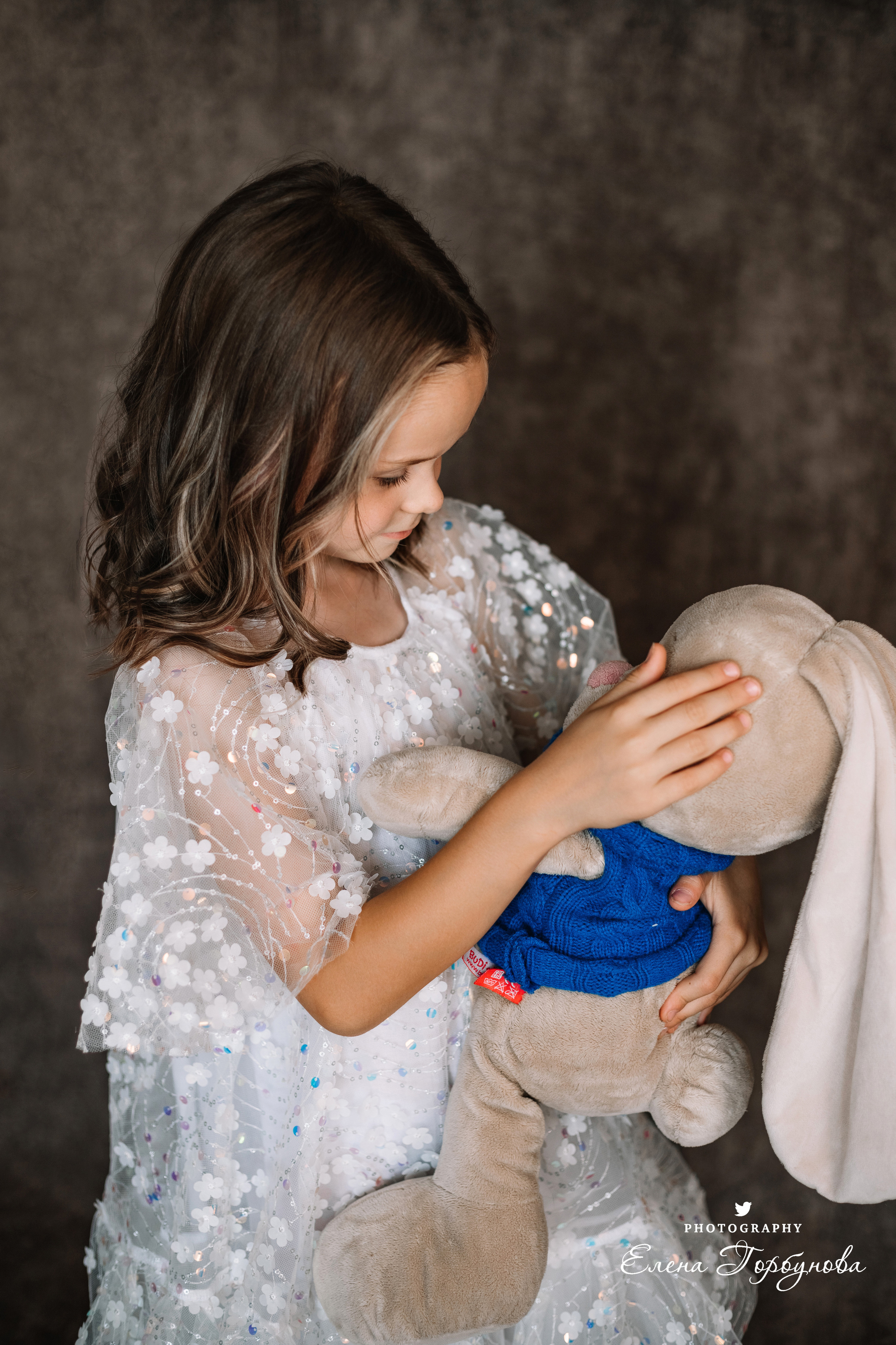 Ева. Моя студия. Август 2023. Фотограф Пермь. Свадьбы. Семья и дети, школа, д. сад. Фотокниги