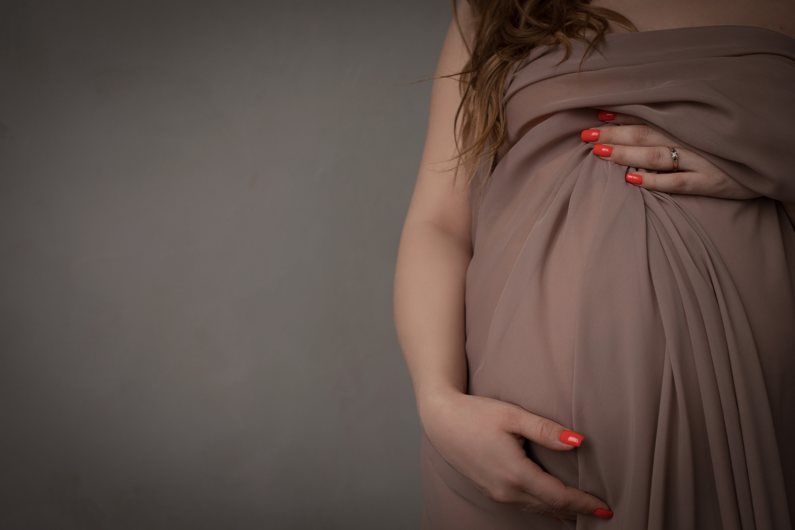 Беременность. Фотограф Мария Щеголькова. Чувственный женский портрет