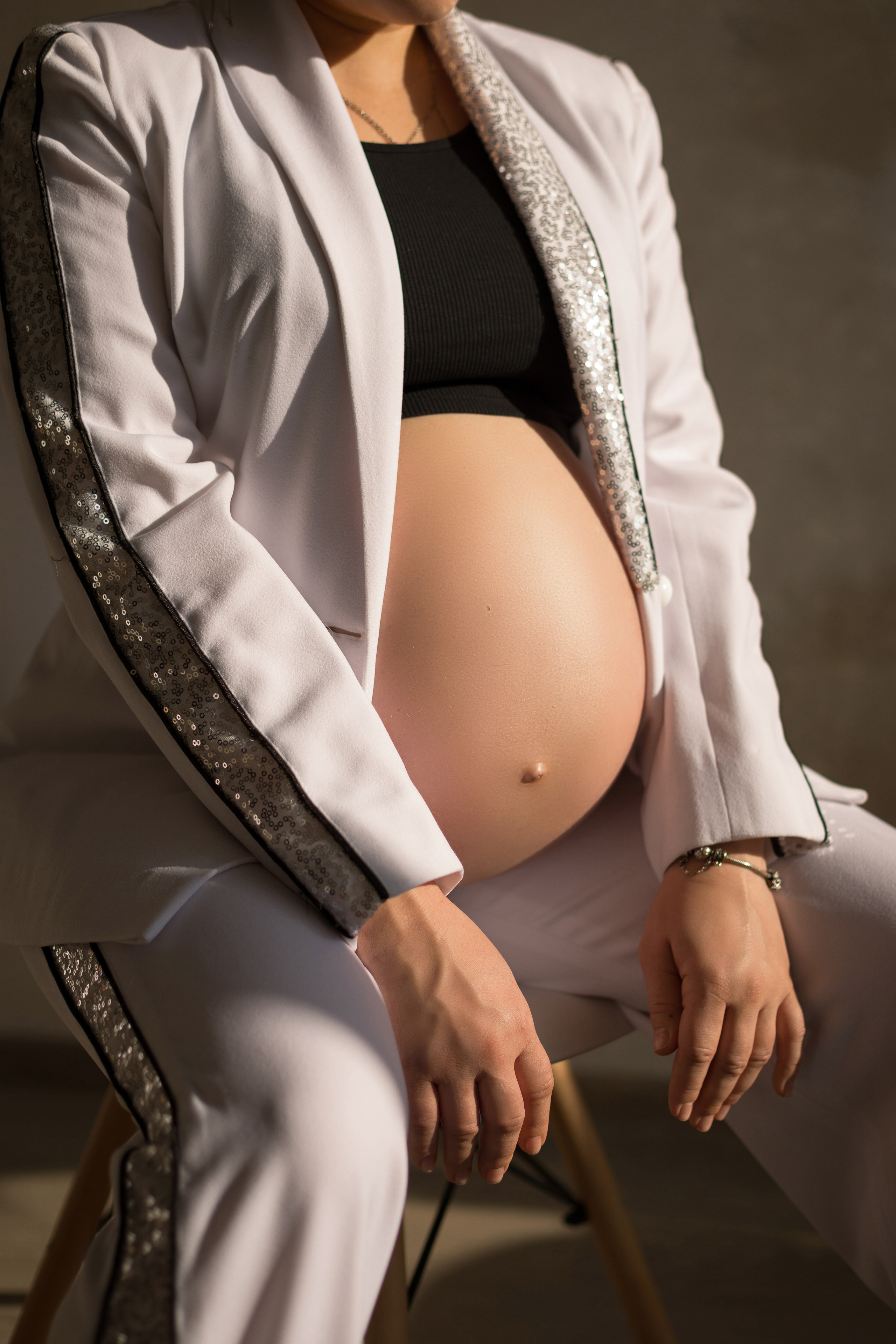 Беременность. Фотограф Мария Щеголькова. Чувственный женский портрет