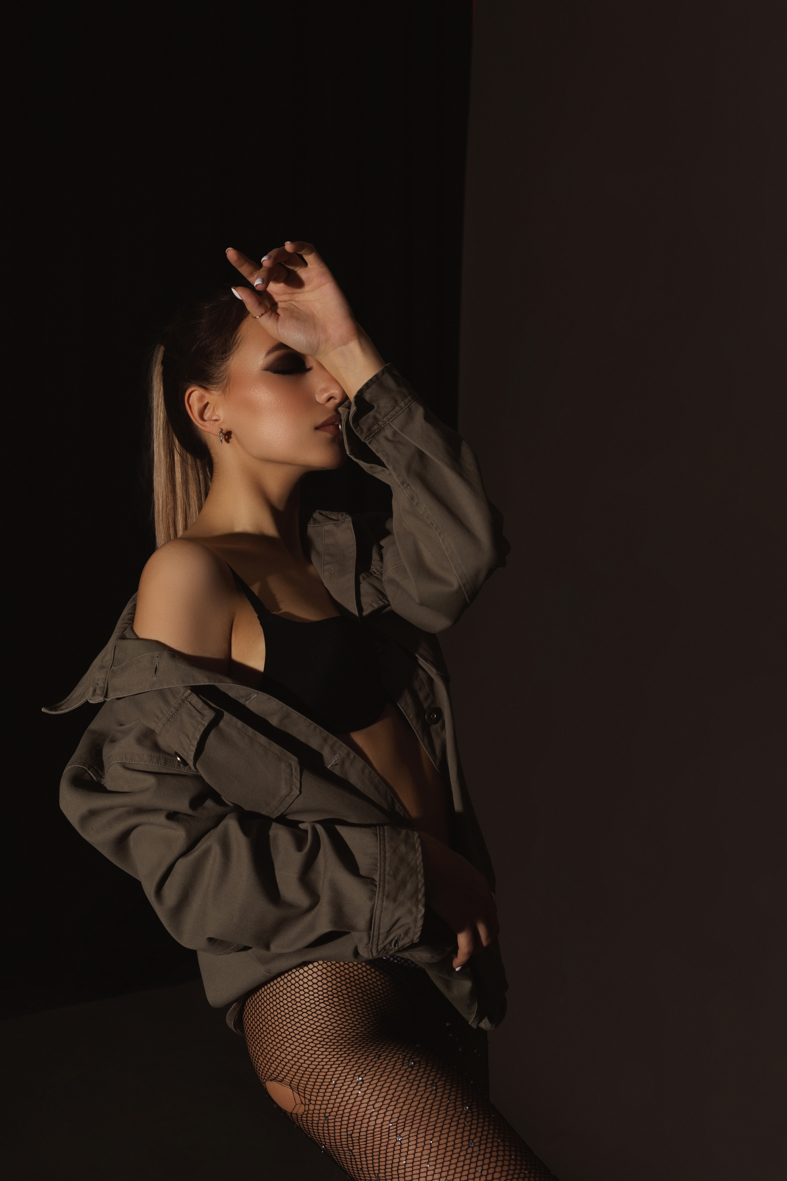 Вероника. Фотограф Мария Щеголькова. Чувственный женский портрет