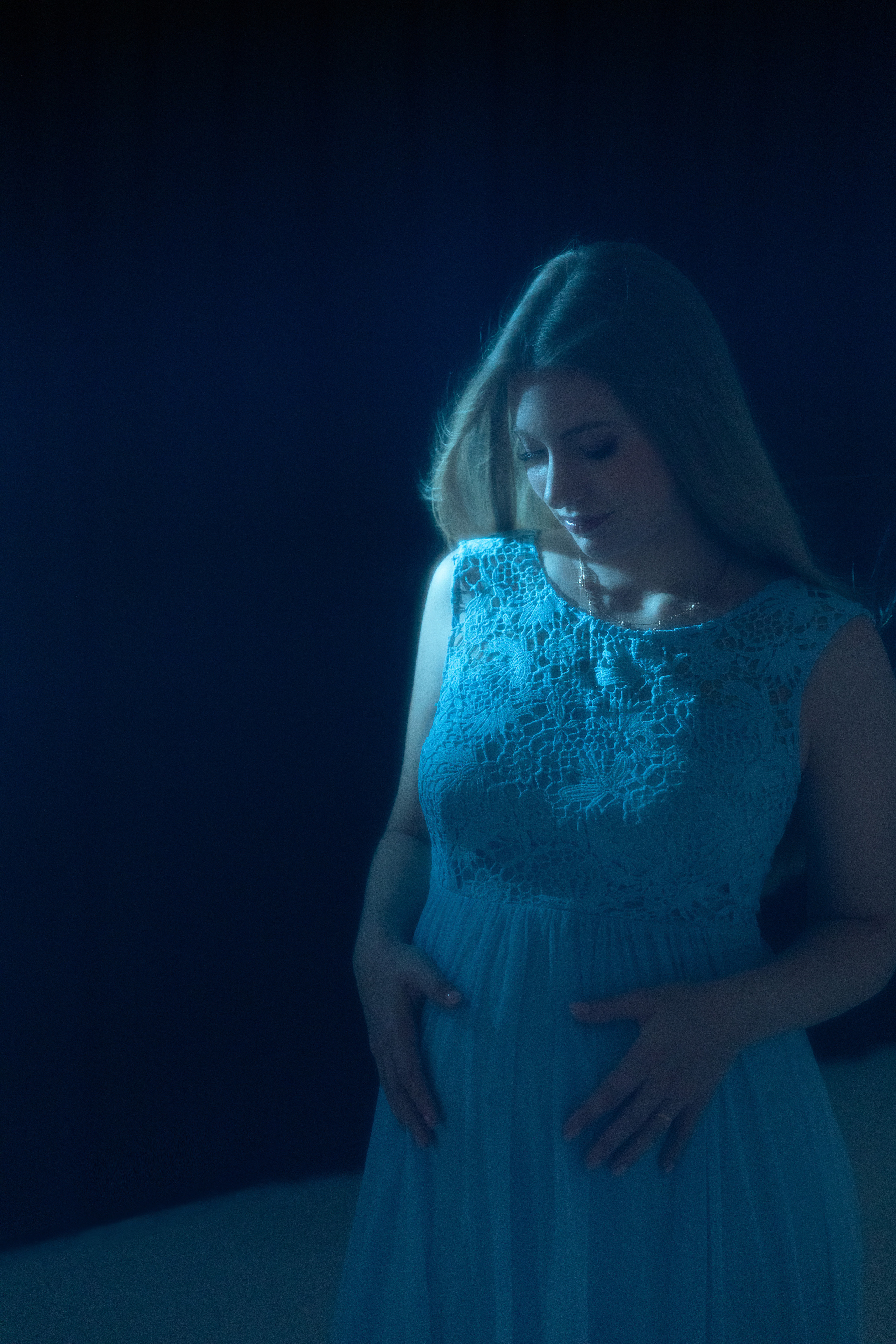 Беременность. Фотограф Мария Щеголькова. Чувственный женский портрет