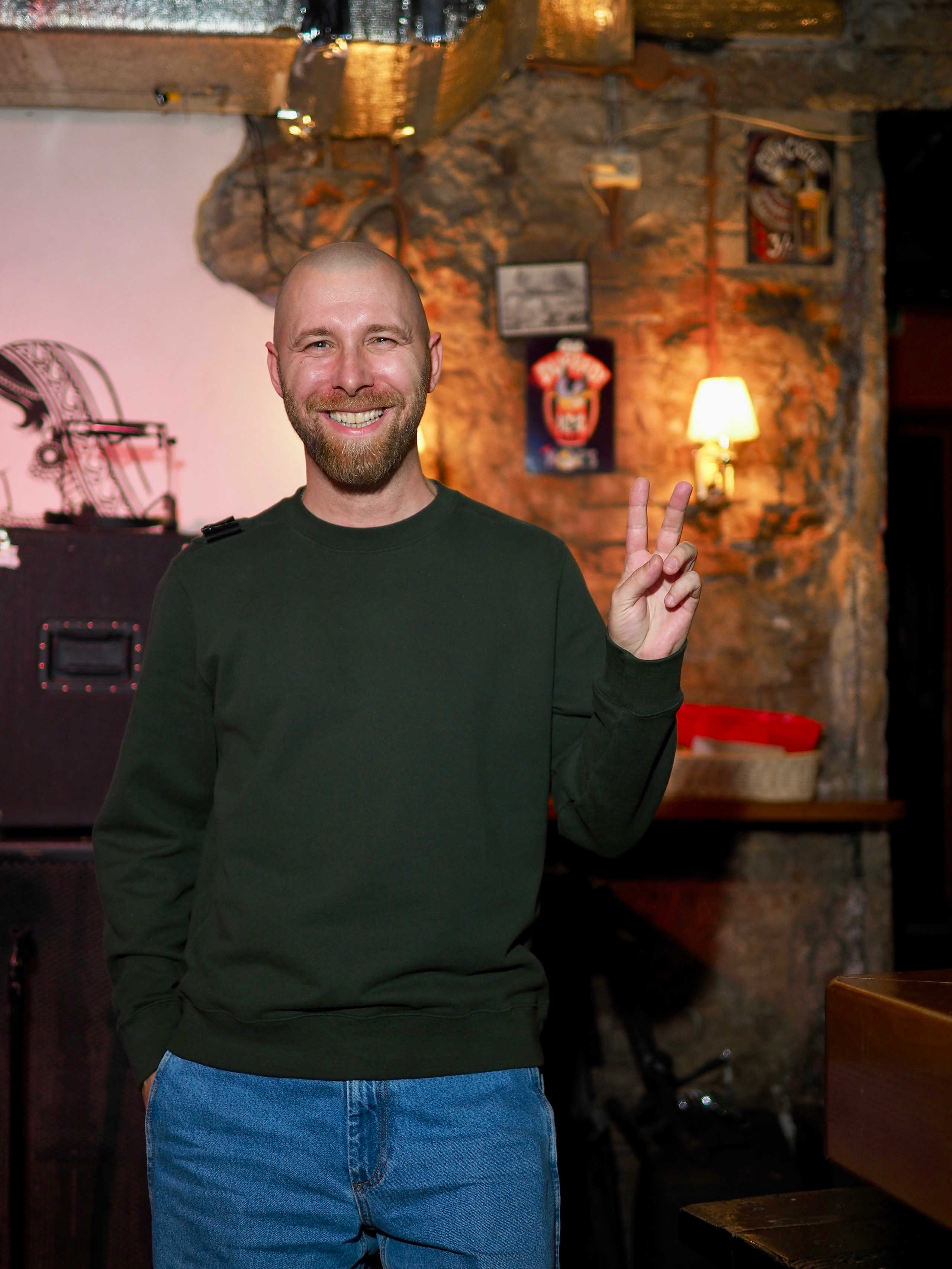 DeFaqto 01.10.2024. Московская кавер-группа BankBand