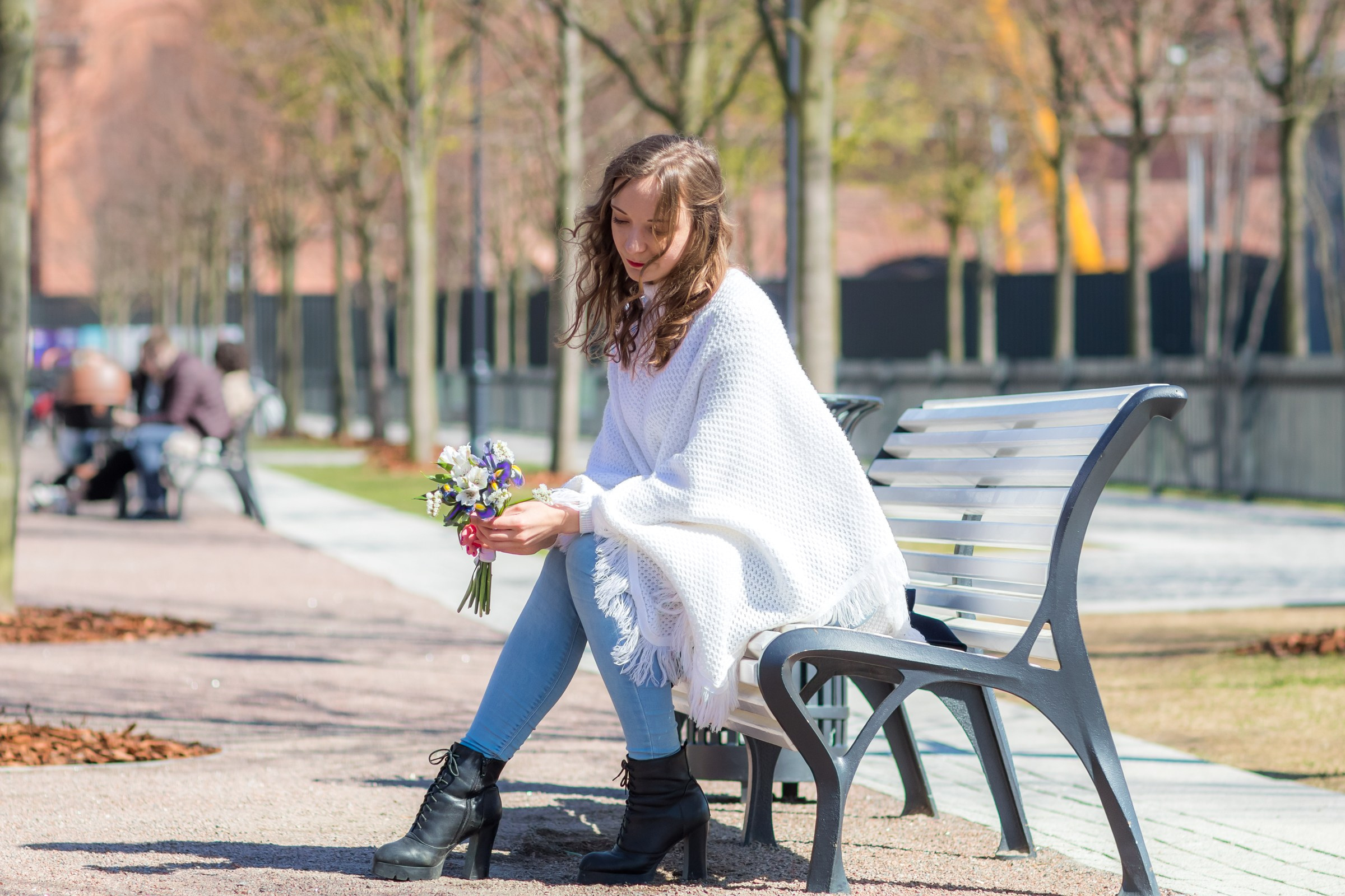 Лиза. Весна в пончо. Портретный фотограф в Санкт-Петербурге Александр Быстрицкий