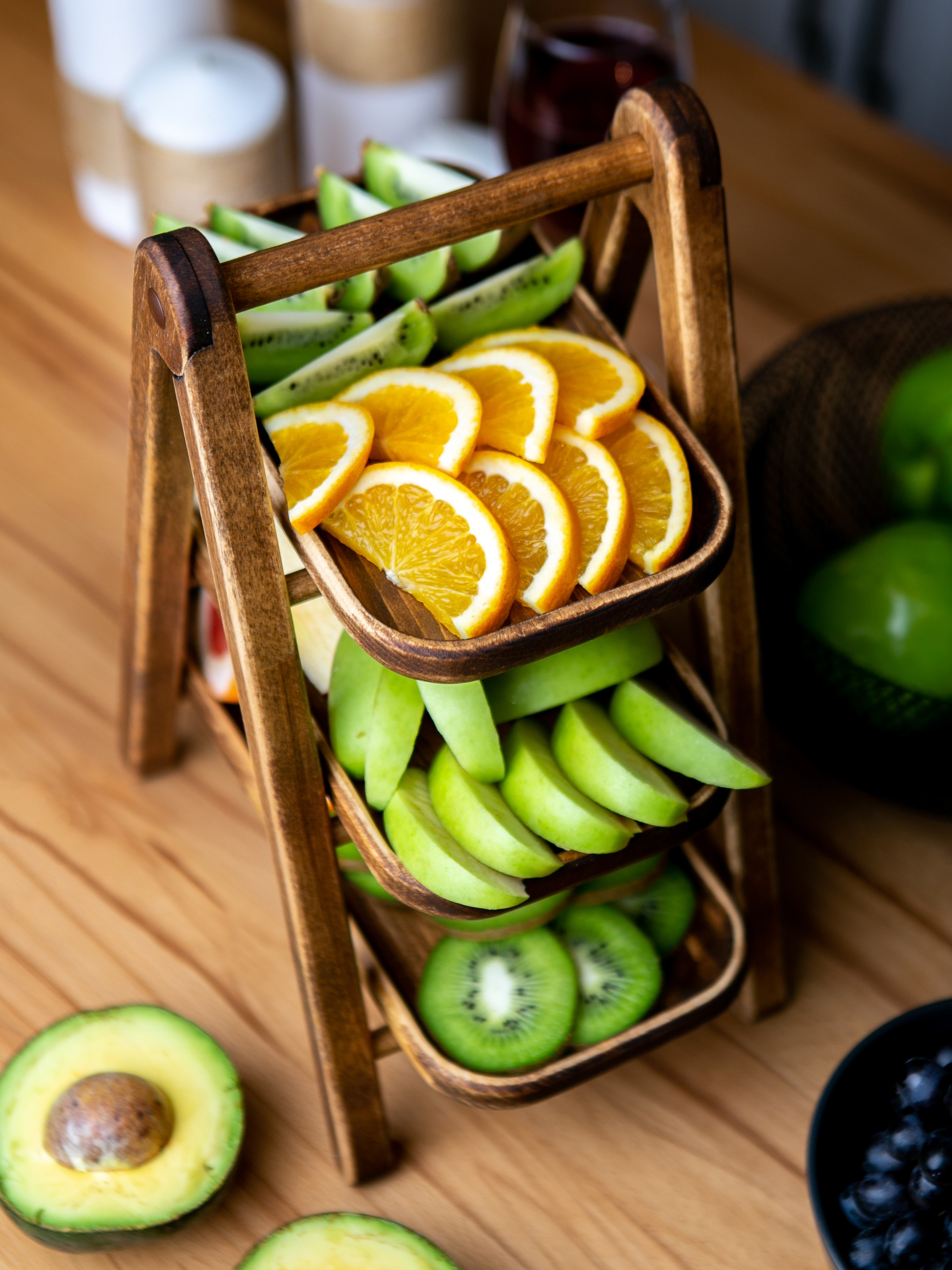 Подносы и этажерки. Контент фотограф, съемка для маркетплейсов, фуд съемка и репортажи в Новосибирске Ралия Галеева