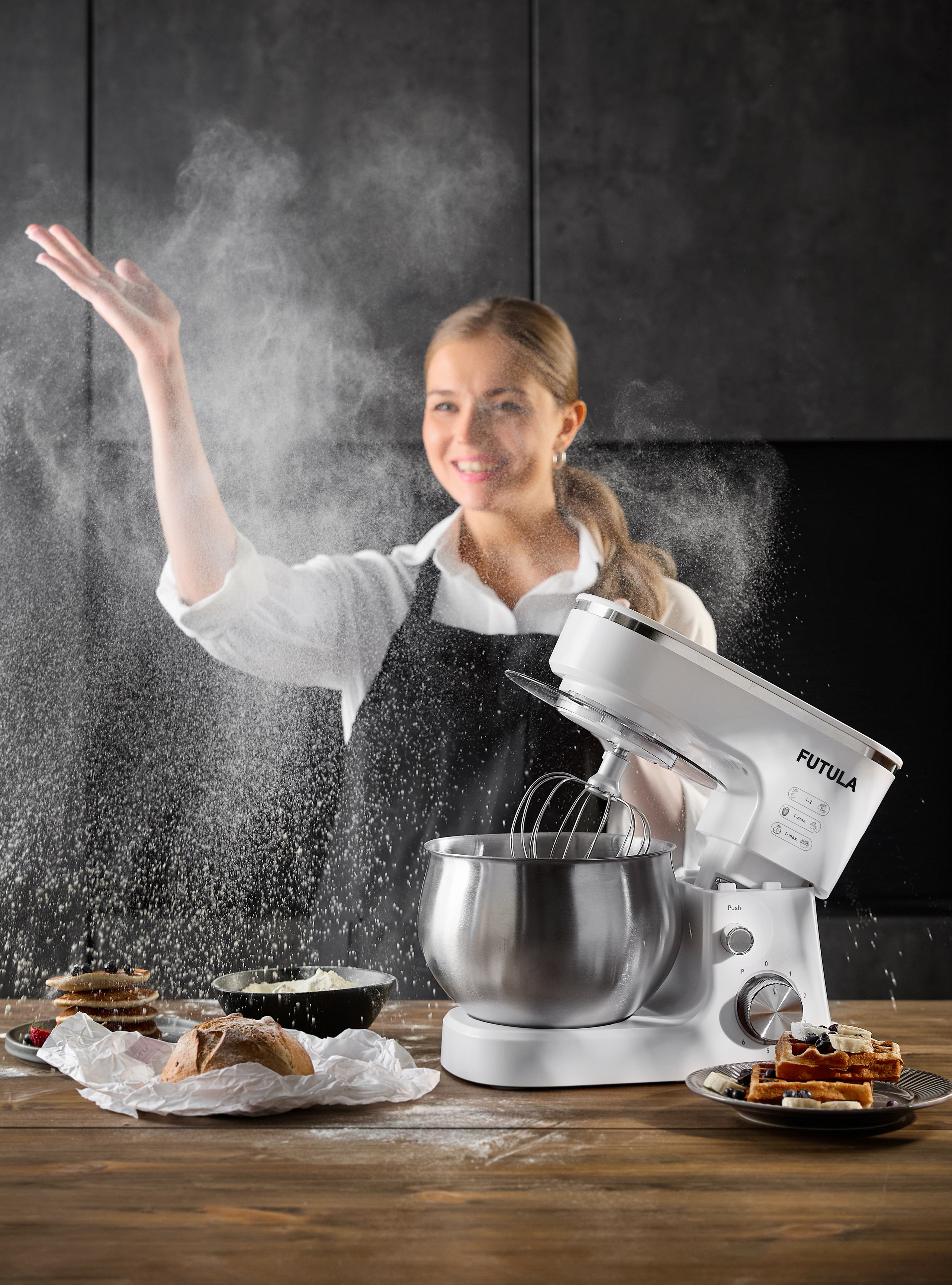 Константин Сафонов