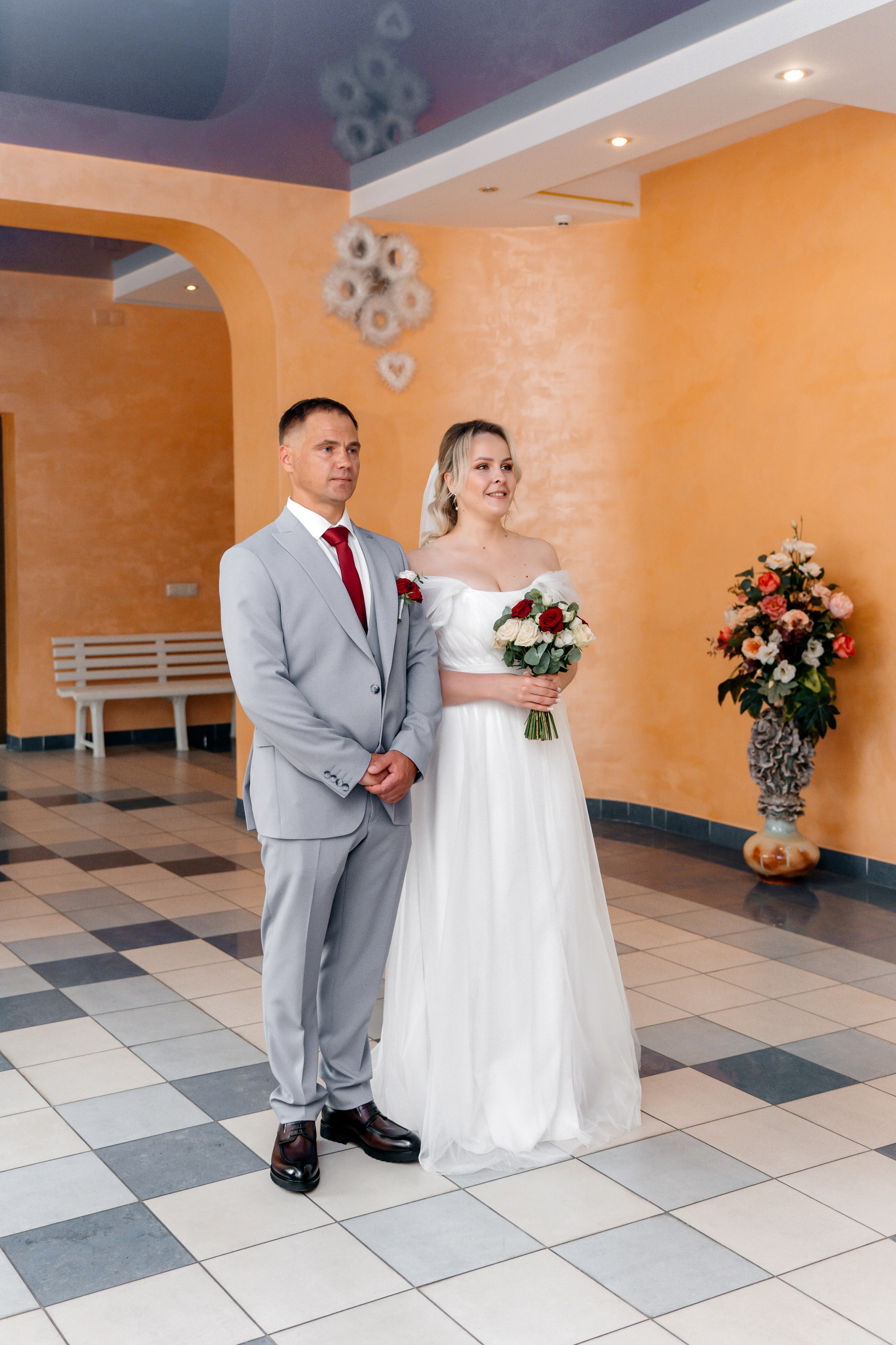 ЗАГС Партизанского района (большой зал). Ваш семейный фотограф в Минске — Вика Трегубова