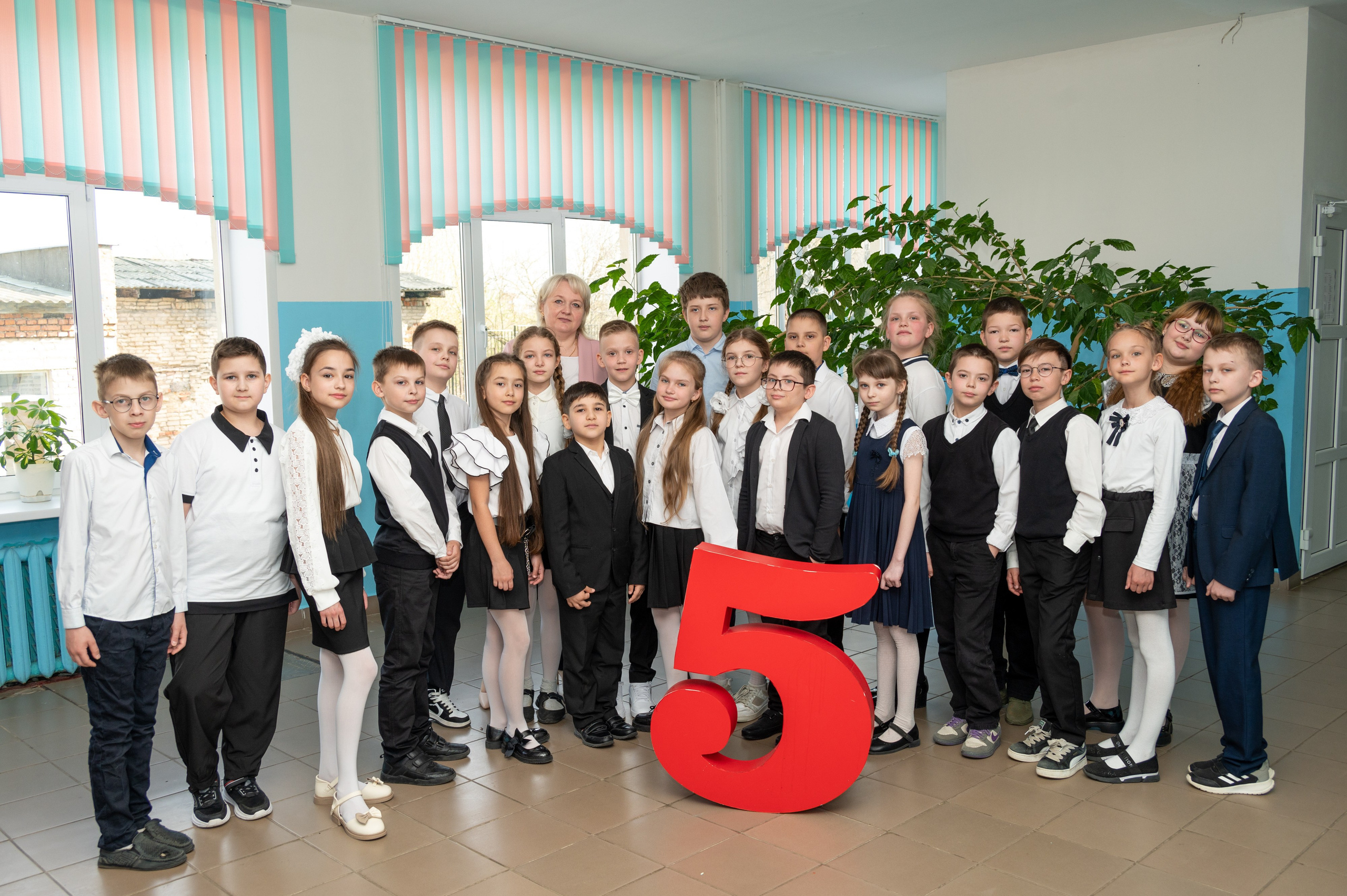 Школьная фотосессия в Туле. Портретный, семейный, свадебный фотограф. Бизнес, контент съёмка. Тула