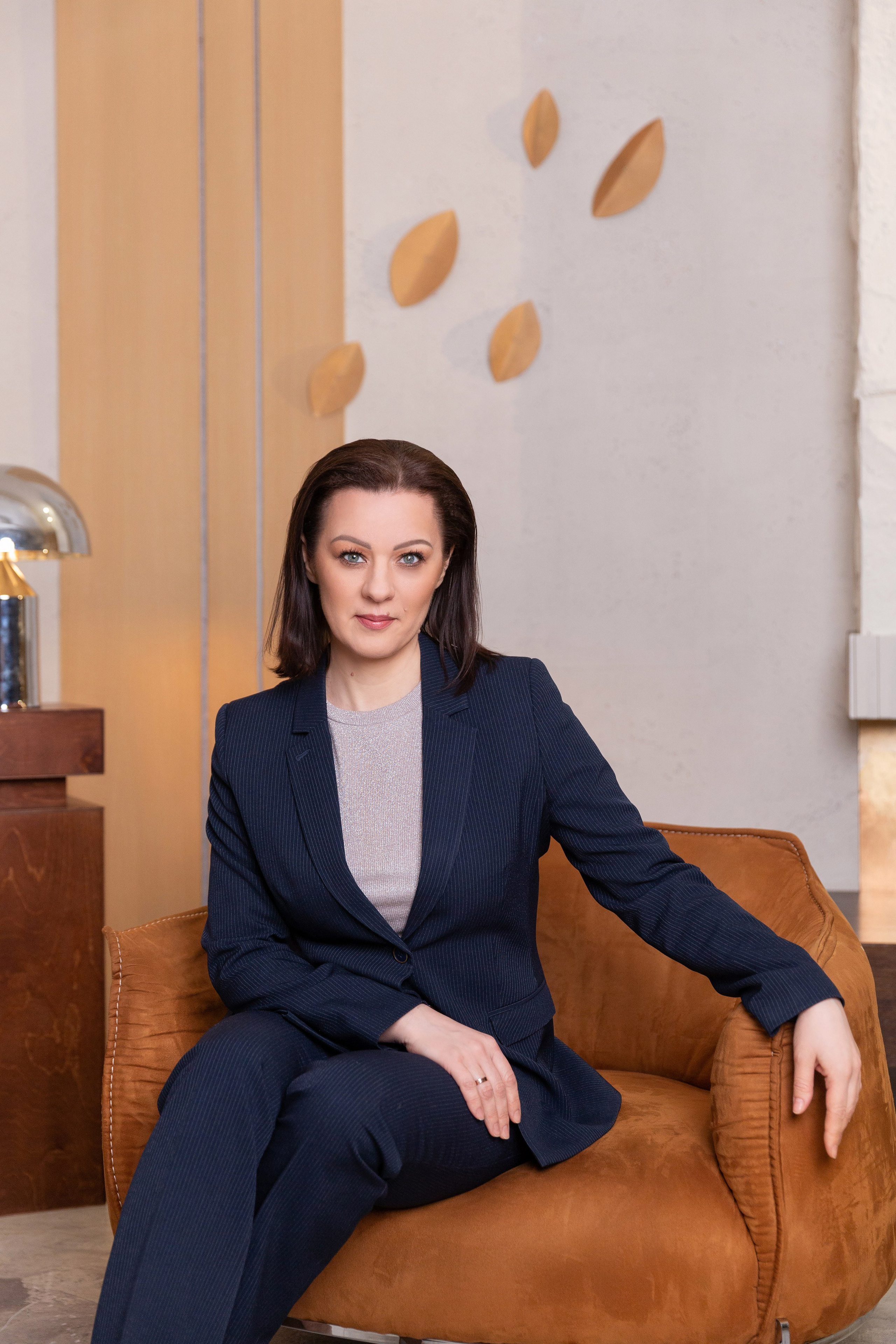 Фотосъемка женский портрет. Фотограф Лариса Фирхова. Выпускные альбомы Тюмень