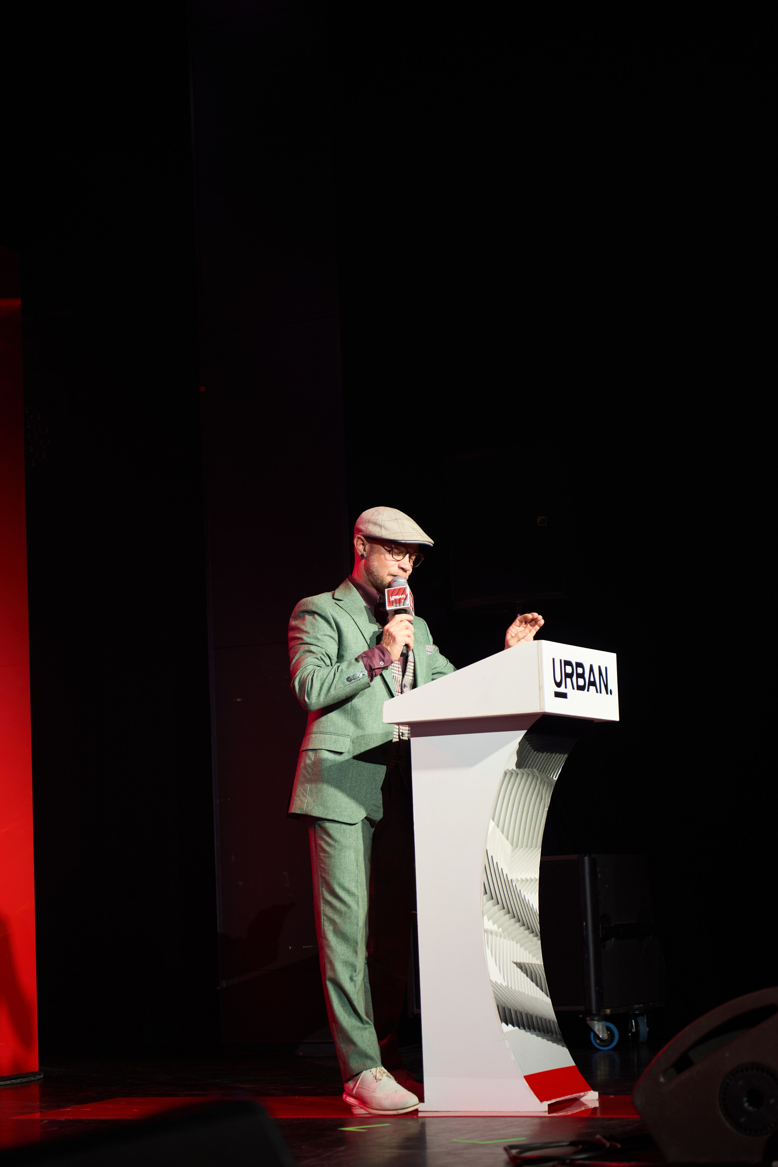 Репортажная съемка в Москве награждений, светских мероприятий, выпускных. Репортажный фотограф в Москве Вадим Галанин