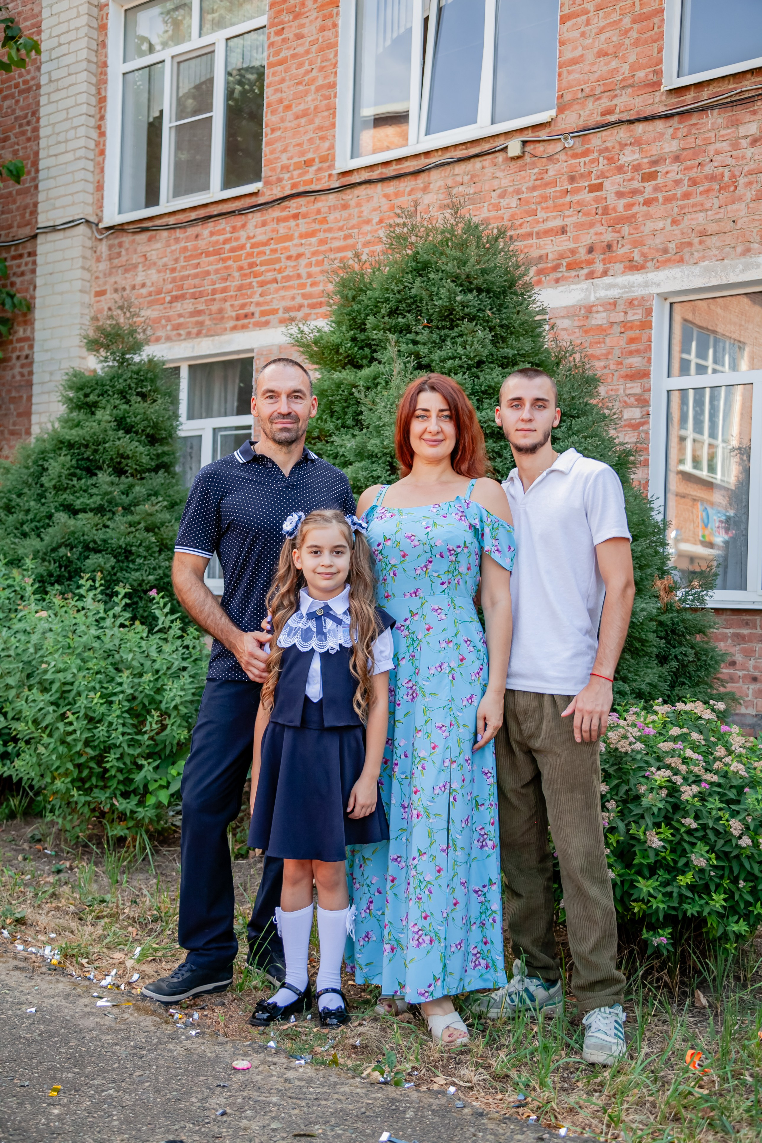 1 сентября линейка. Свадебный и семейный фотограф в Армавире