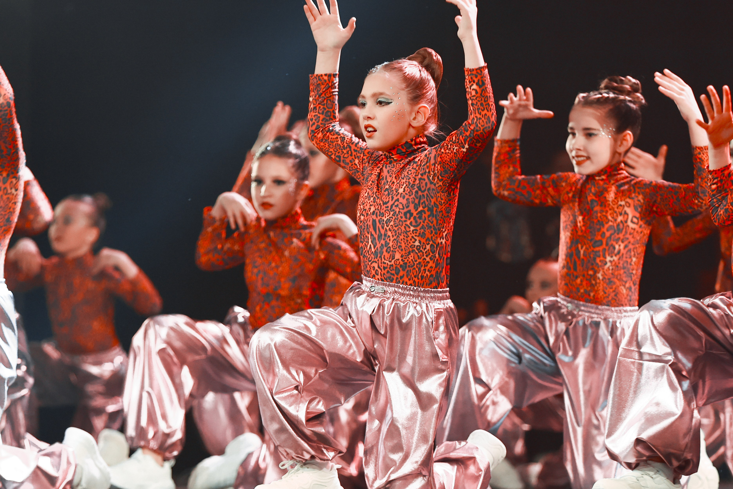 TODES Новогодняя перезагрузка 2024. MIG — студия спортивной фотографии Михаила Голянского