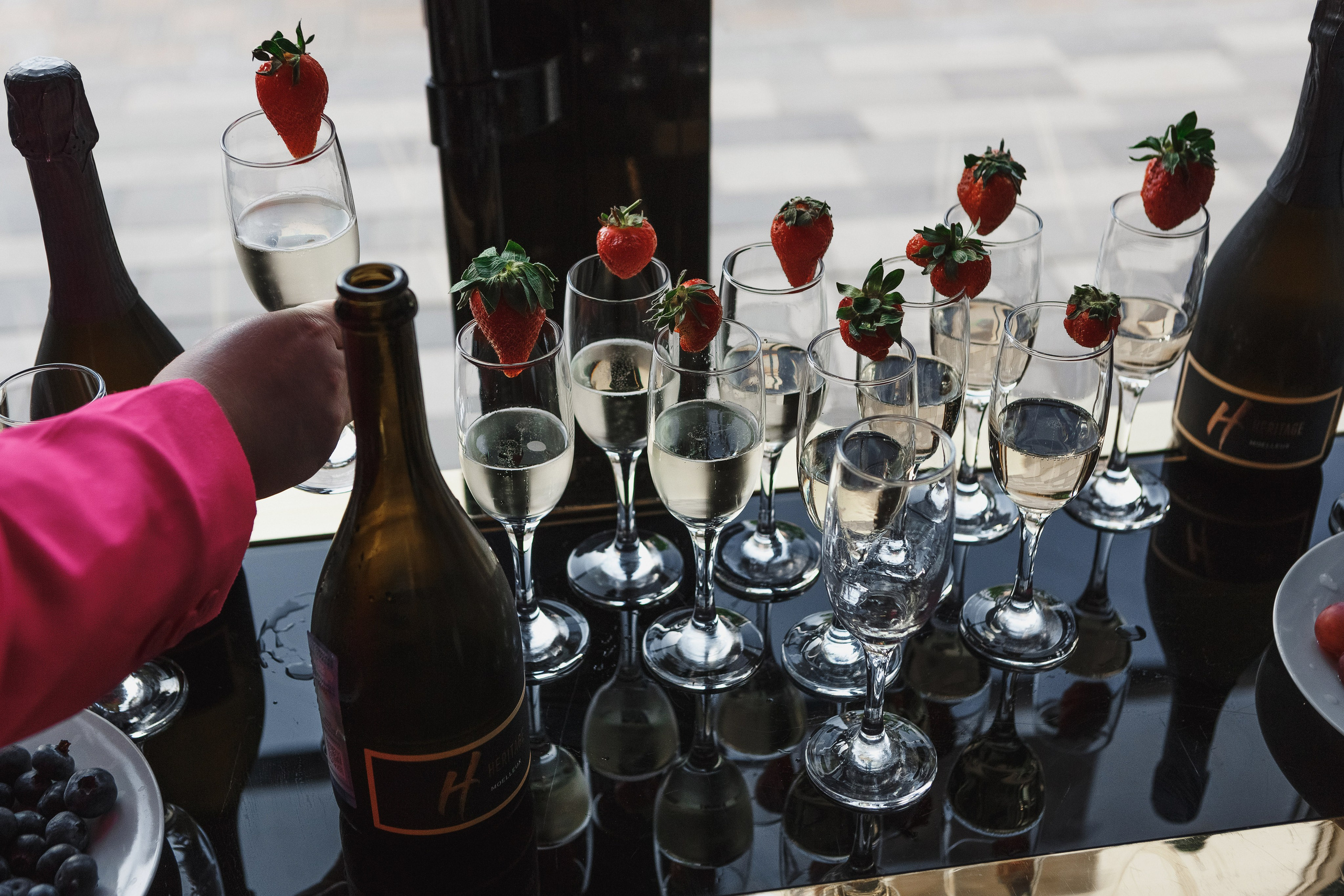 Свадебная фотосессия Саши и Насти в ресторане Чехов Сад, Таганрог. Свадебный и семейный фотограф в Таганроге Бакарюк Антон