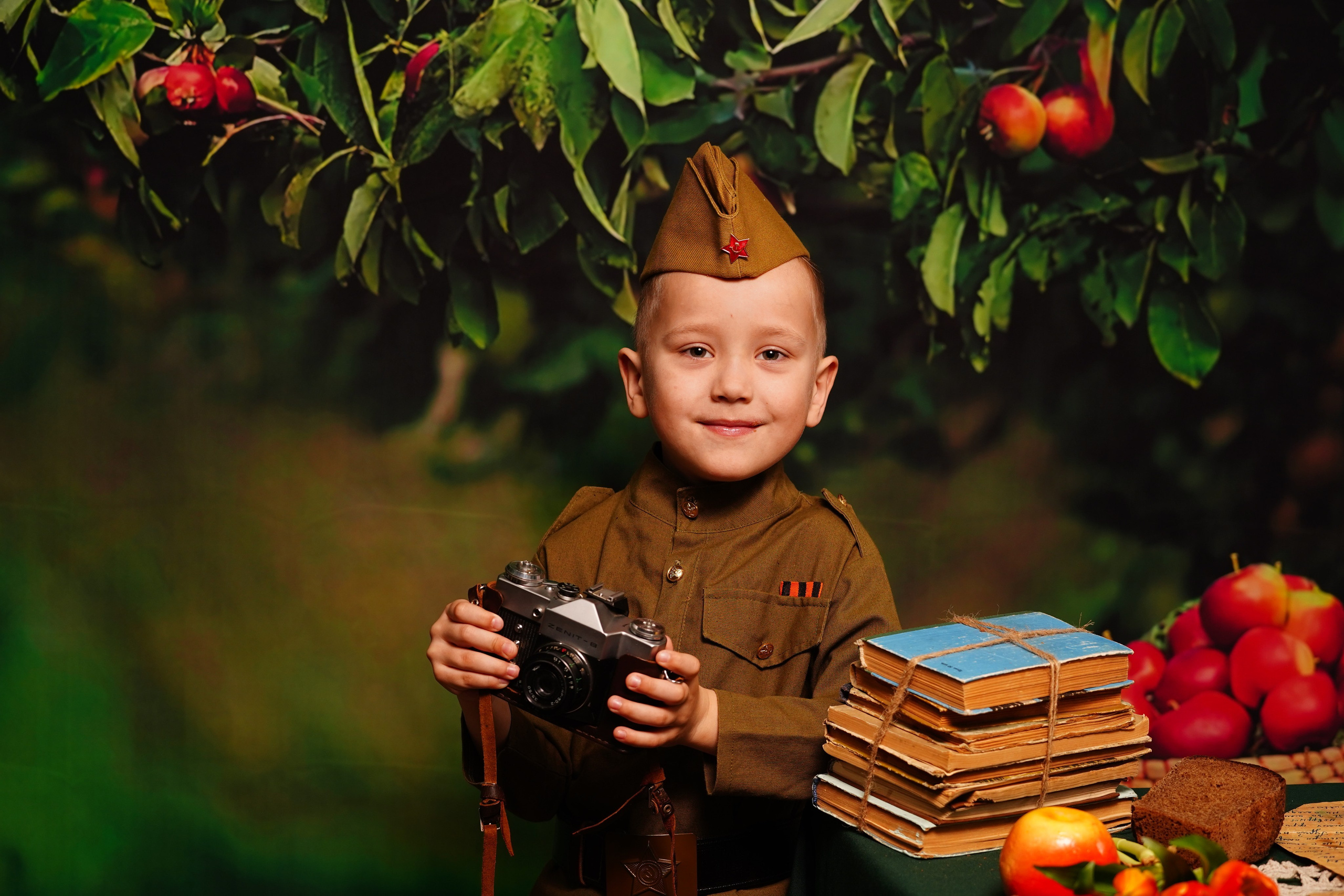 9 МАЯ. Фотостудия Лучшие моменты Выпускные альбомы, школьные, юбилейные фотокниги Ростов-на-Дону
