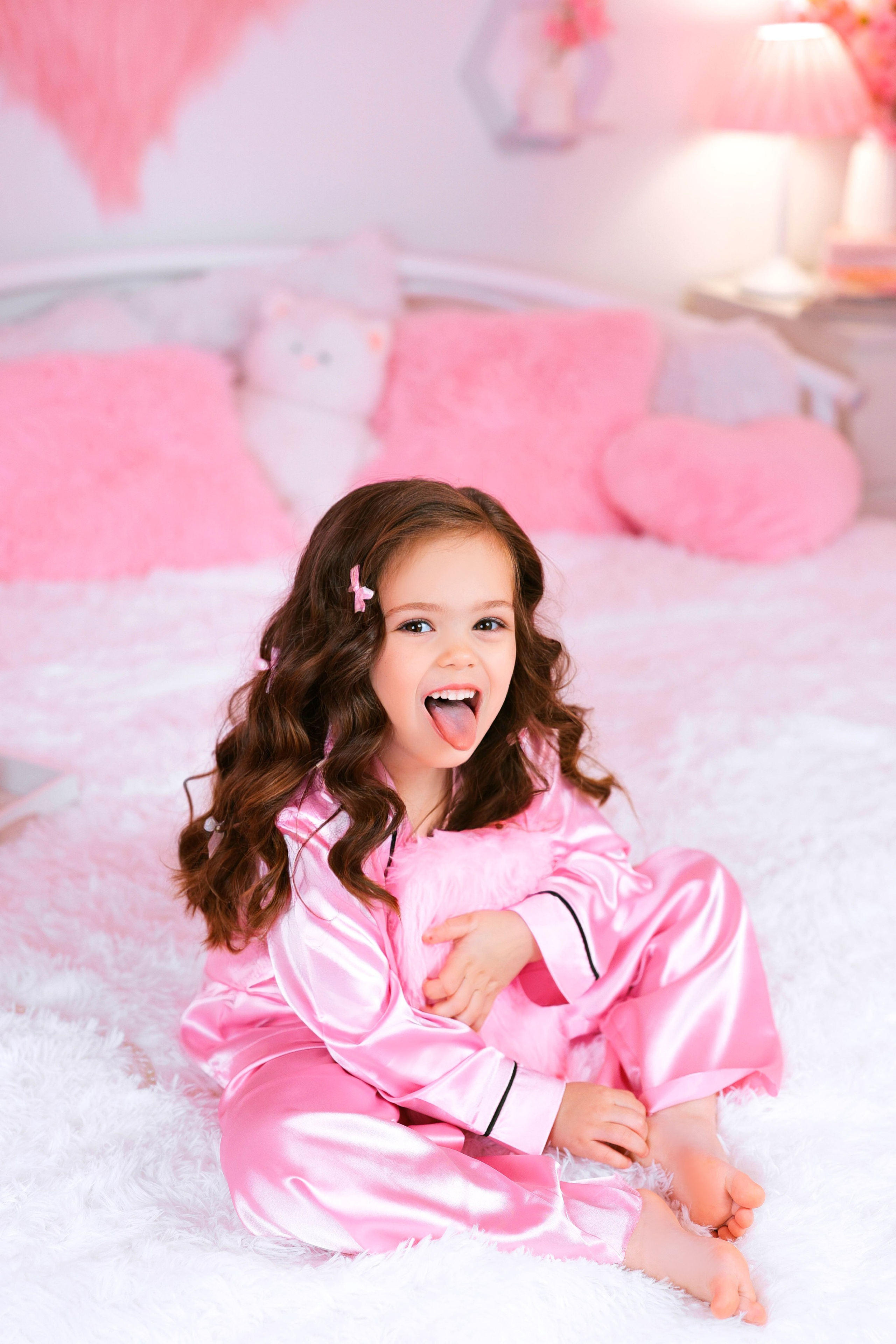 РОЗОВАЯ КОМНАТА