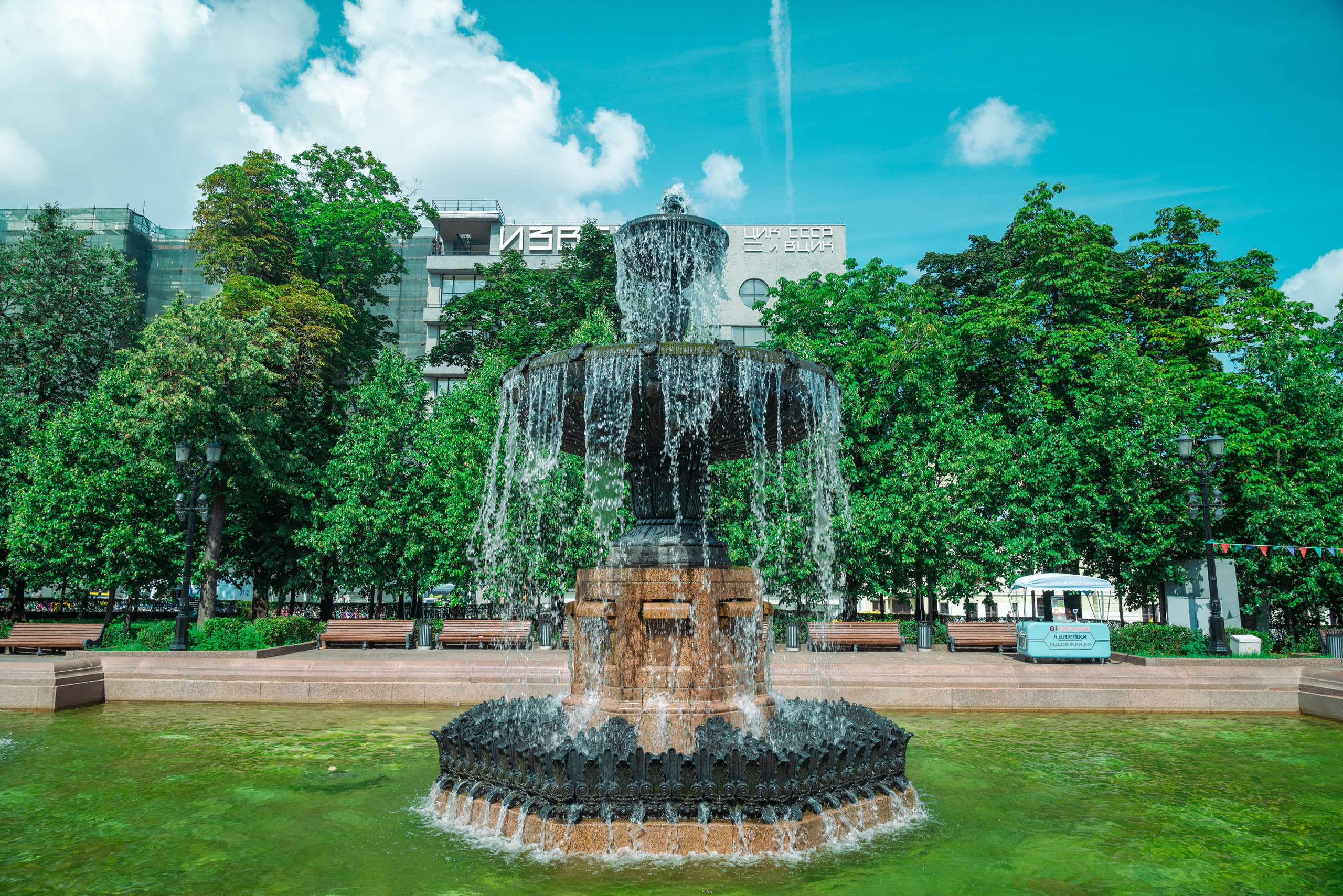 Серафим Гончаров  - аттестованный экскурсовод по Москве. П&П — Полезное с Приятным. Фотоэкскурсии — Москва на память. Экскурсовод и фотограф в Москве. Увези столицу в своём альбоме!