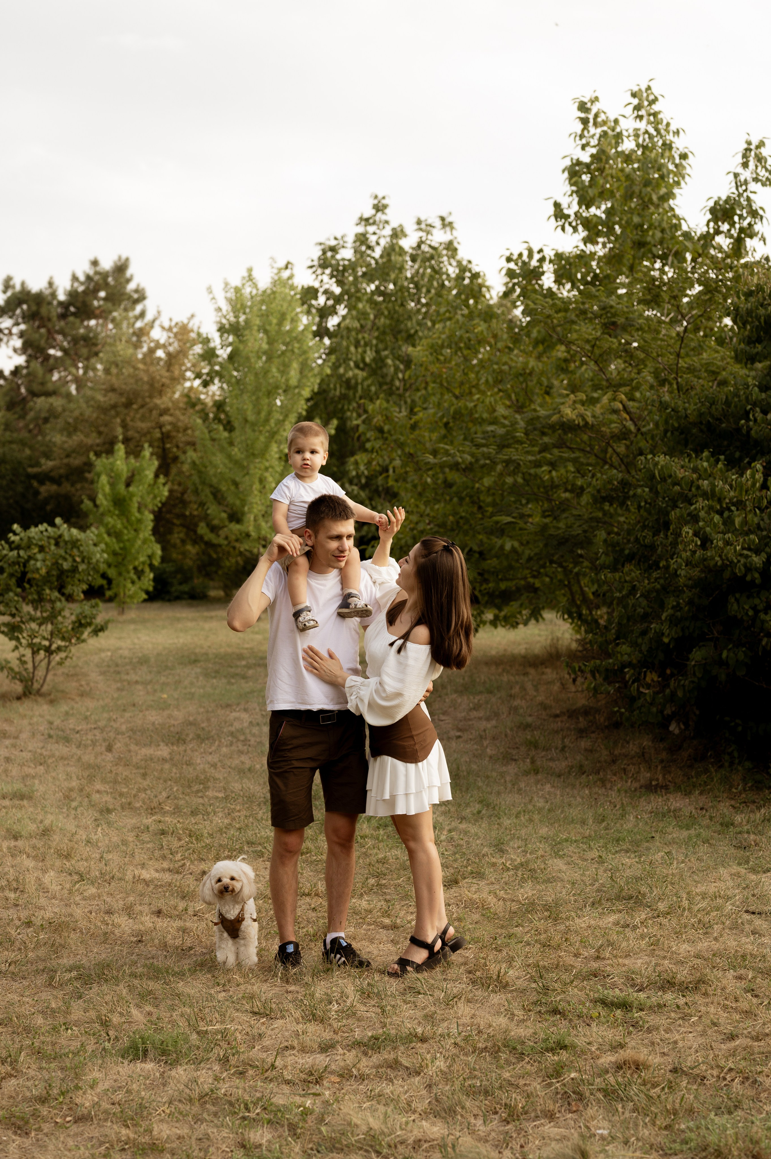 Летняя семейная фотосессия в парке. Свадебный и семейный фотограф в Краснодаре Алина Мельник