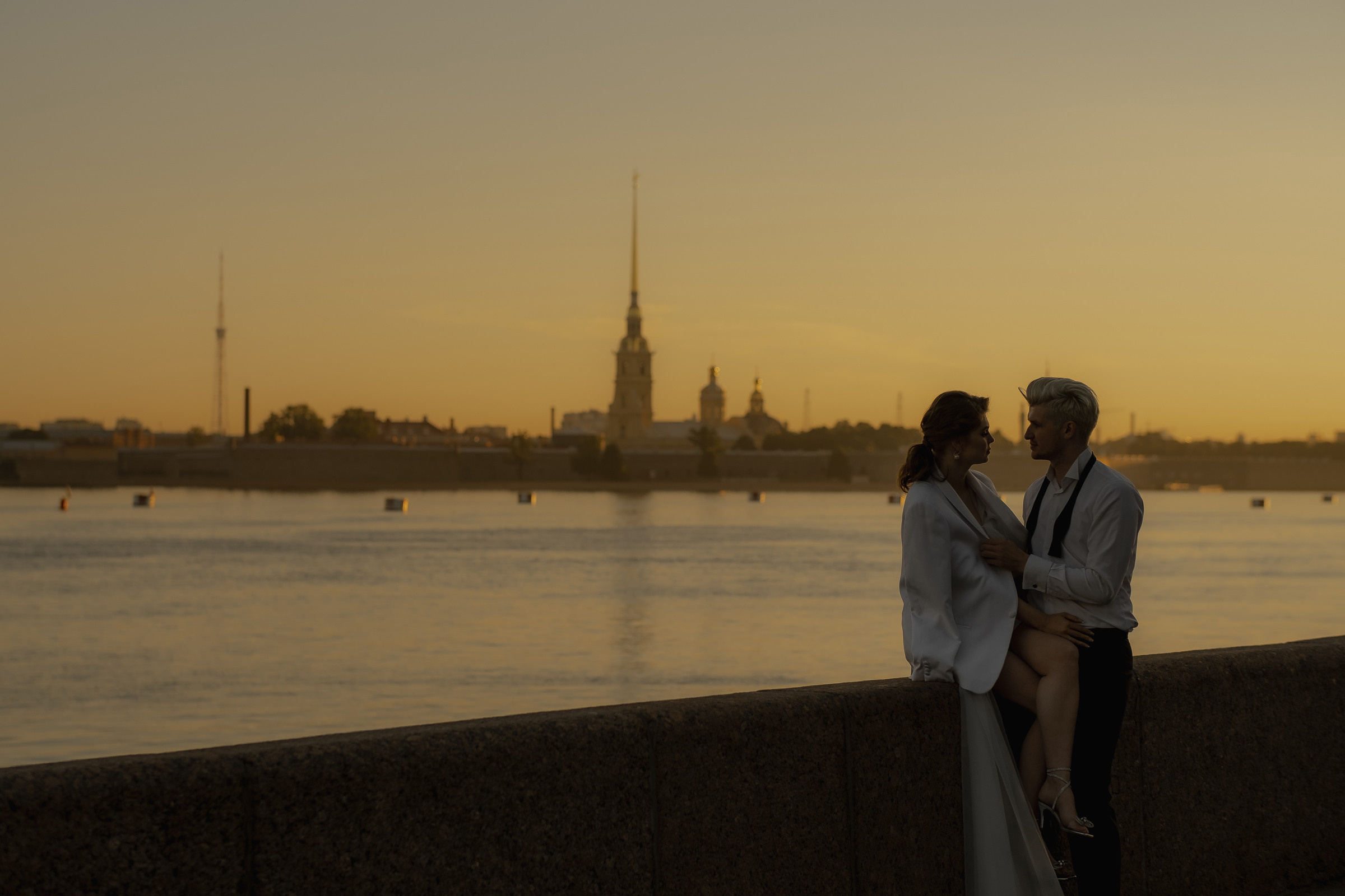 Sunrise in SPb. Сентиментальная свадебная фотография