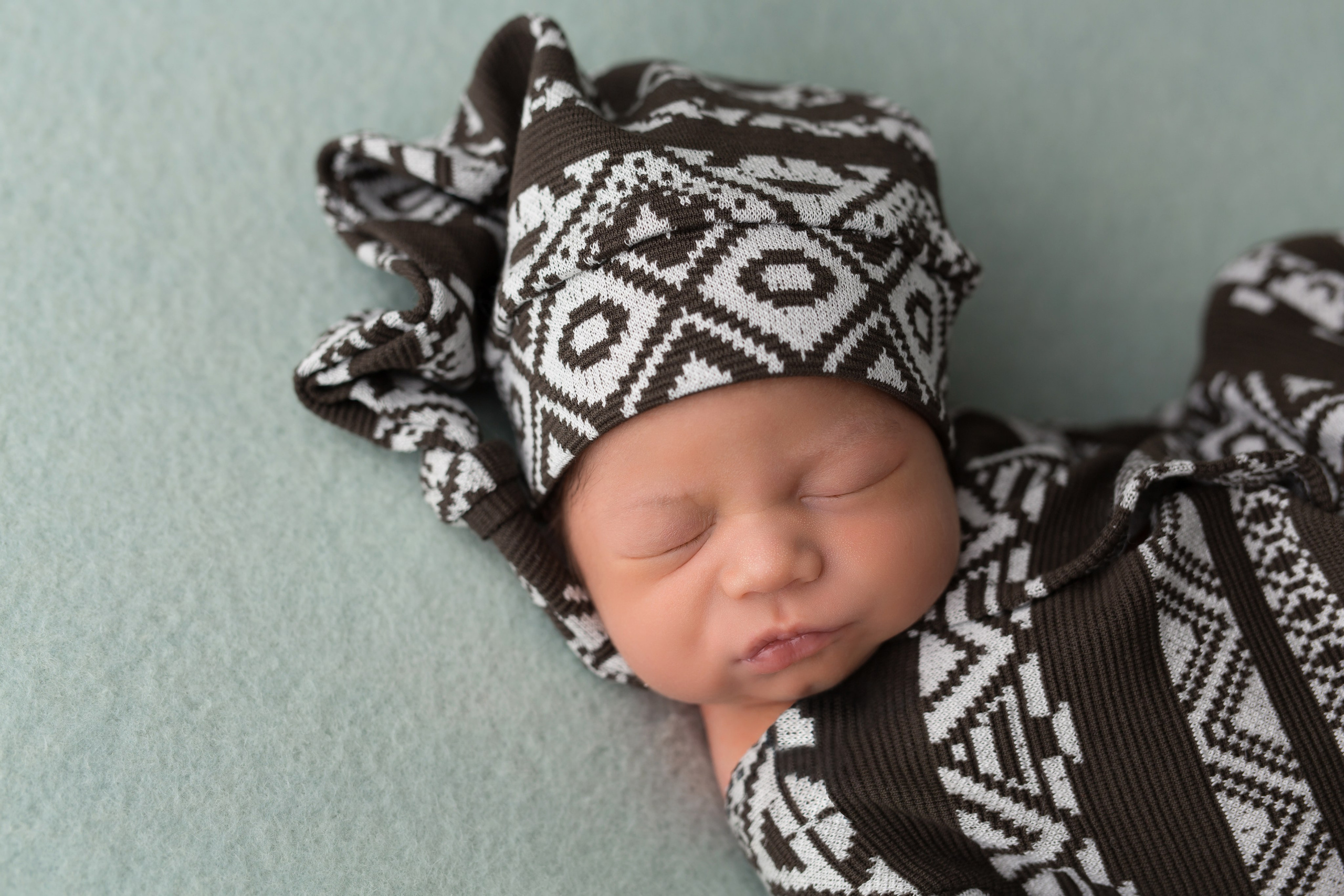 PH @annelepchenko. Retoucher Aleksmokh