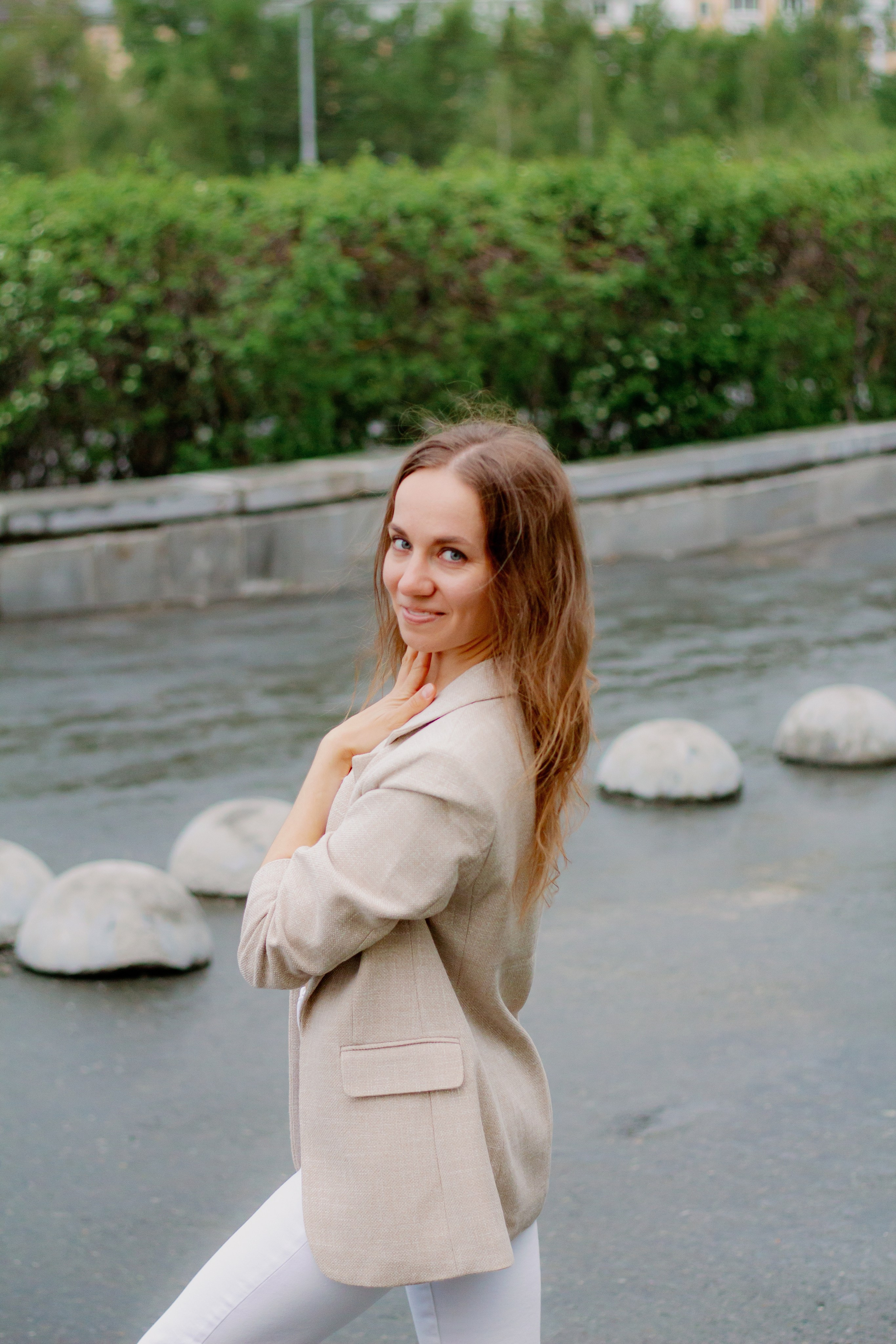 Фотосессия с цветущими яблонями, Екатеринбург. Фотопрогулка. Фотограф в Екатеринбурге Пойгина Елена