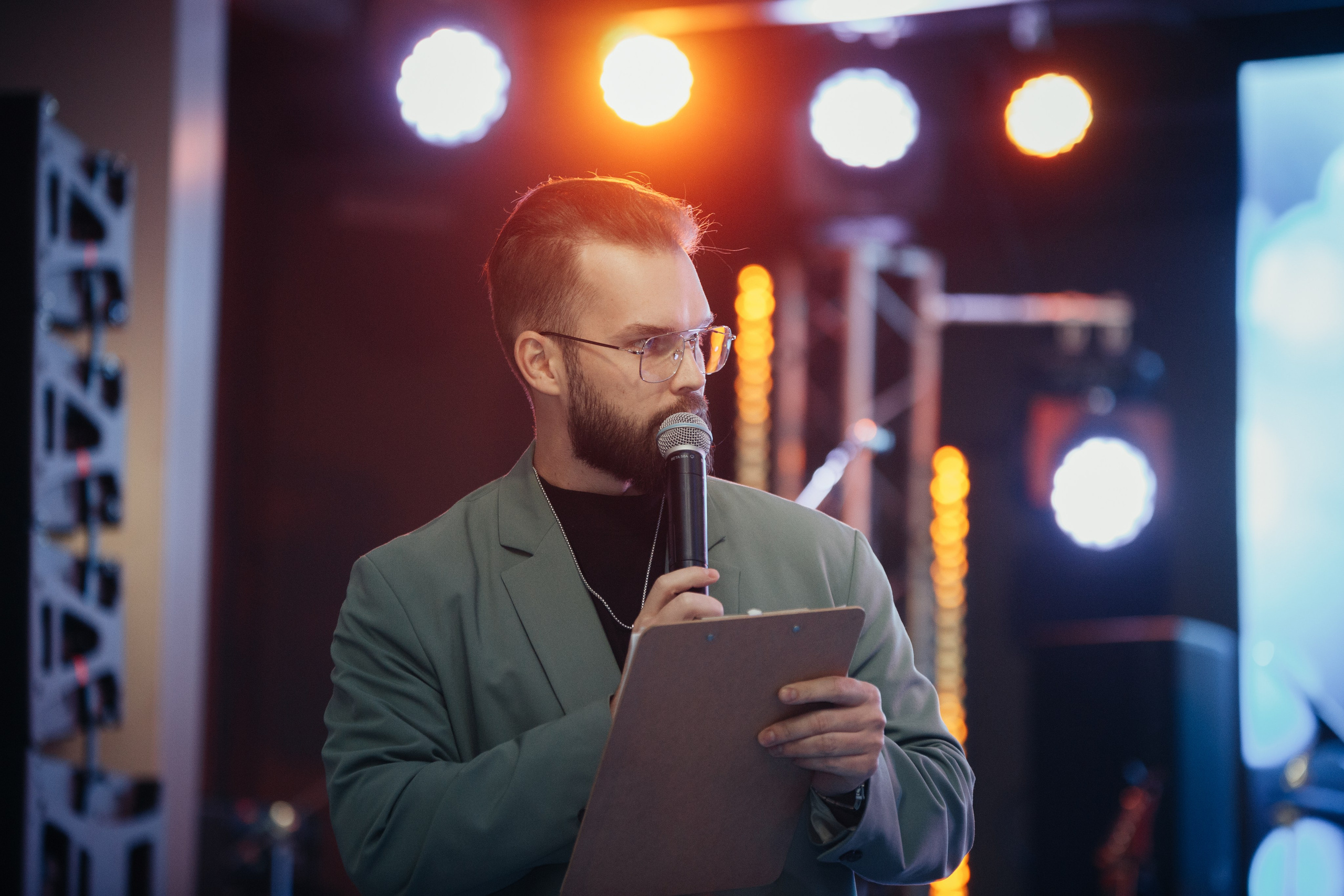 Профессиональный фотограф Виктор Гагарин. Сниму круто ваше мероприятие в Новокузнецке, Кемерово, Новосибирске, Алтае. Профессиональный фотограф Виктор Гагарин — Промышленная, Event, Портретная, Репортажная съемка в Новокузнецке, Кемерово, Новосибирске