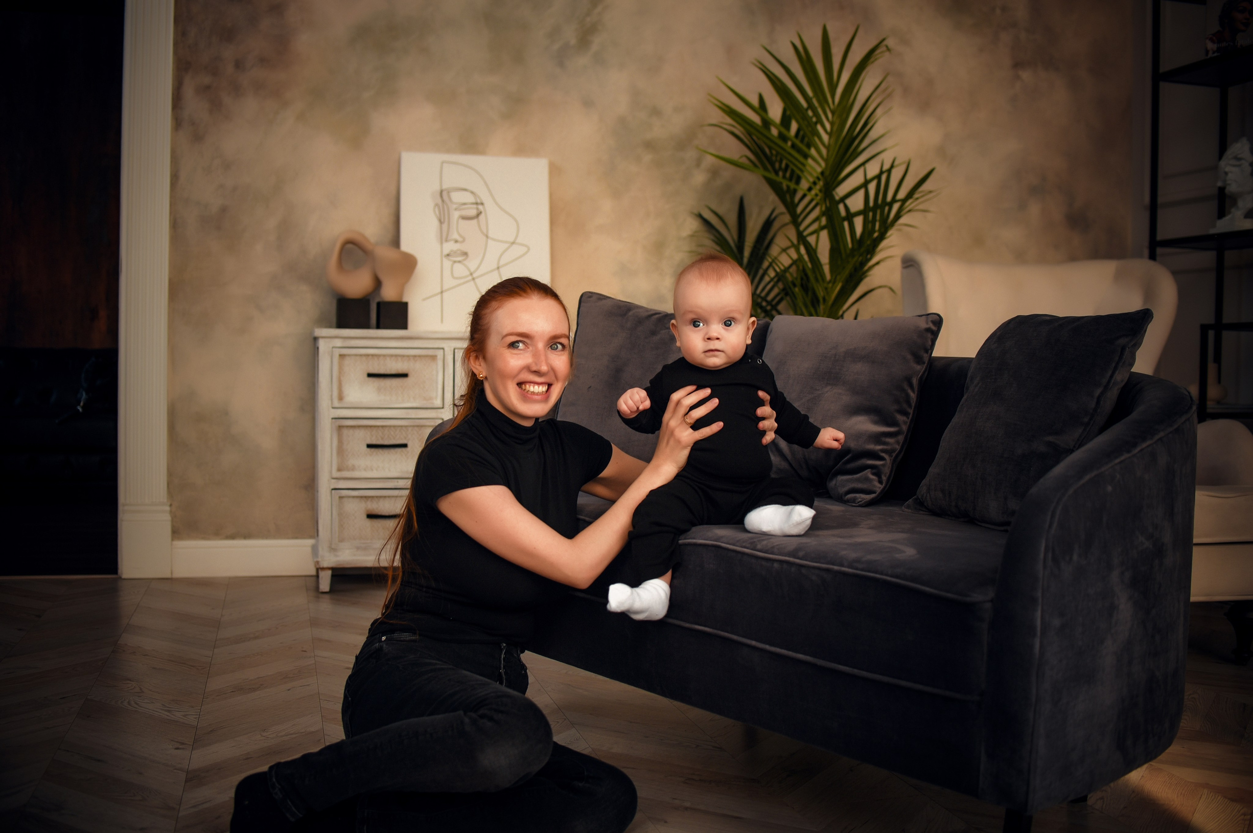 Семейная студийная фотосессия 3. Свадебный, семейный, детский, контент фотограф в Омске Максим Ильин