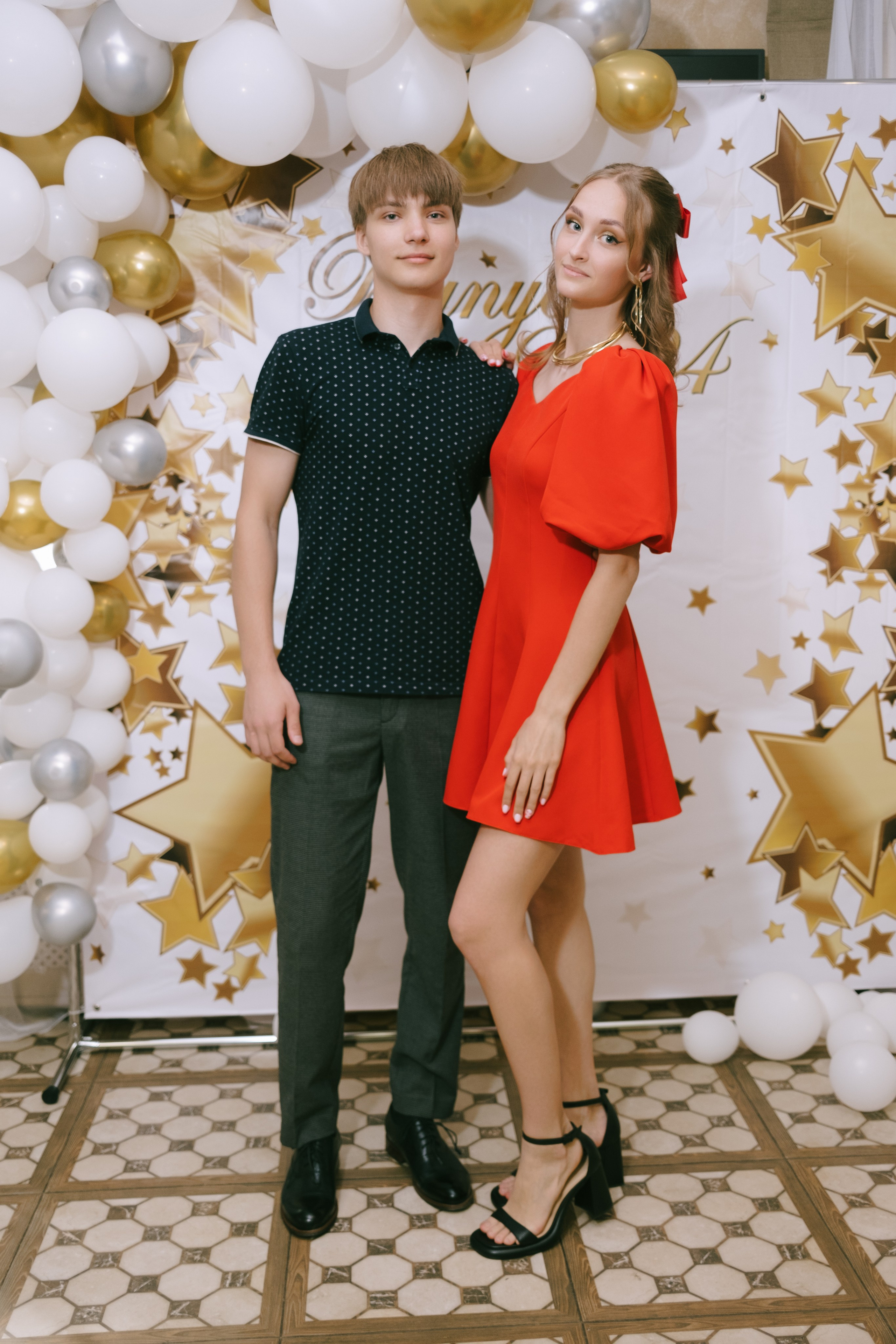 Выпускной школа 33. Свадебный и репортажной фотограф Денис Ожигин в Краснодаре и Краснодарском крае